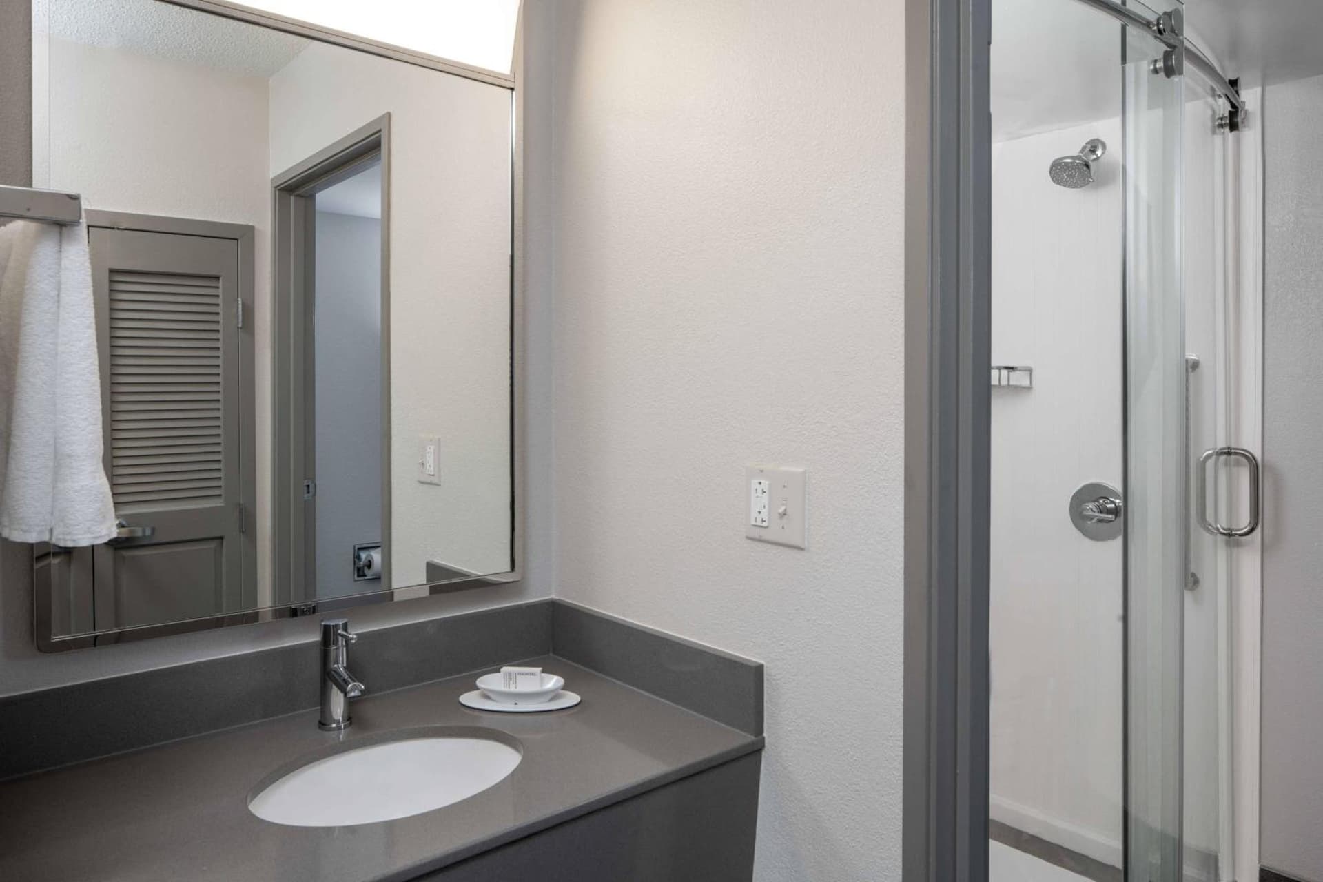 Courtyard by Marriott Covington / Mandeville gallery photo in Covington, LA — image 32