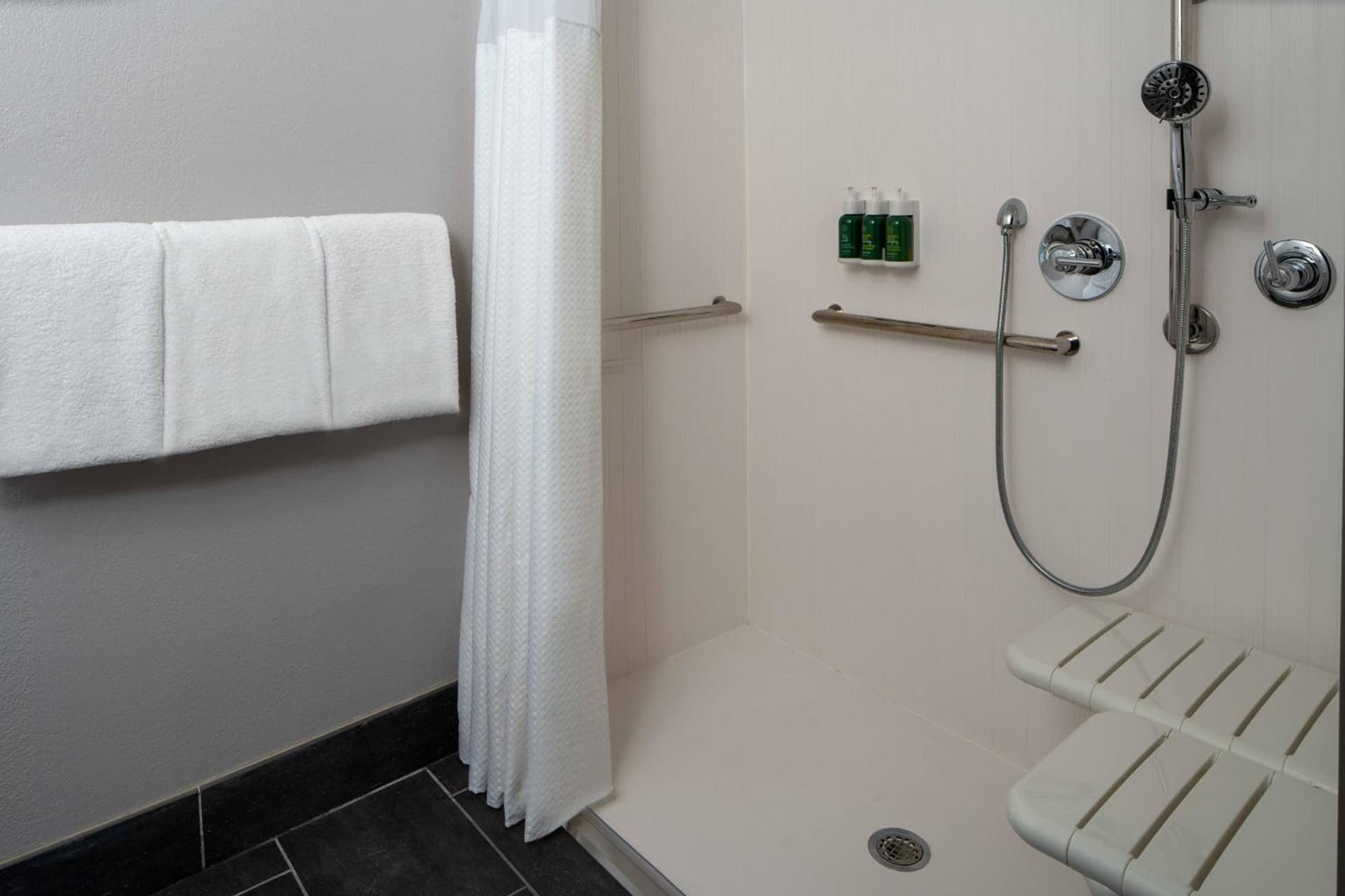Courtyard by Marriott Covington / Mandeville gallery photo in Covington, LA — image 35