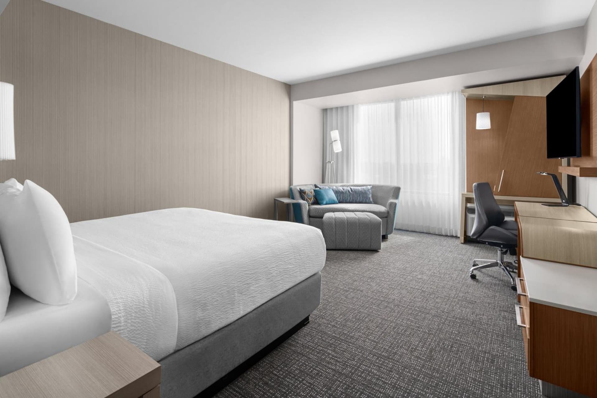 Courtyard by Marriott Clearwater Beach gallery photo in Clearwater Beach, FL — image 71