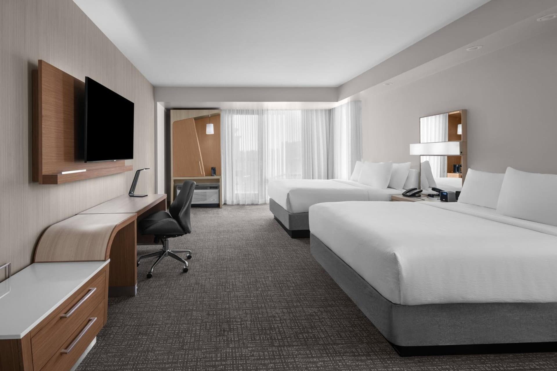 Courtyard by Marriott Clearwater Beach gallery photo in Clearwater Beach, FL — image 53