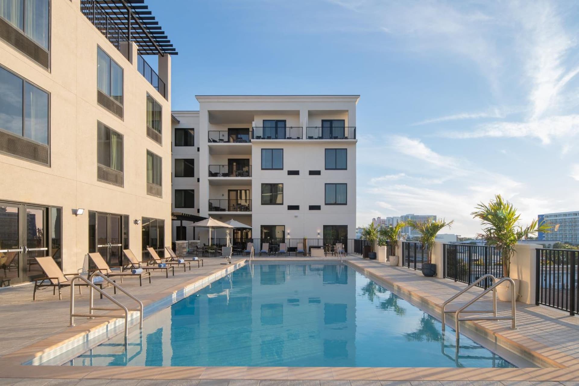 Courtyard by Marriott Clearwater Beach gallery photo in Clearwater Beach, FL — image 17