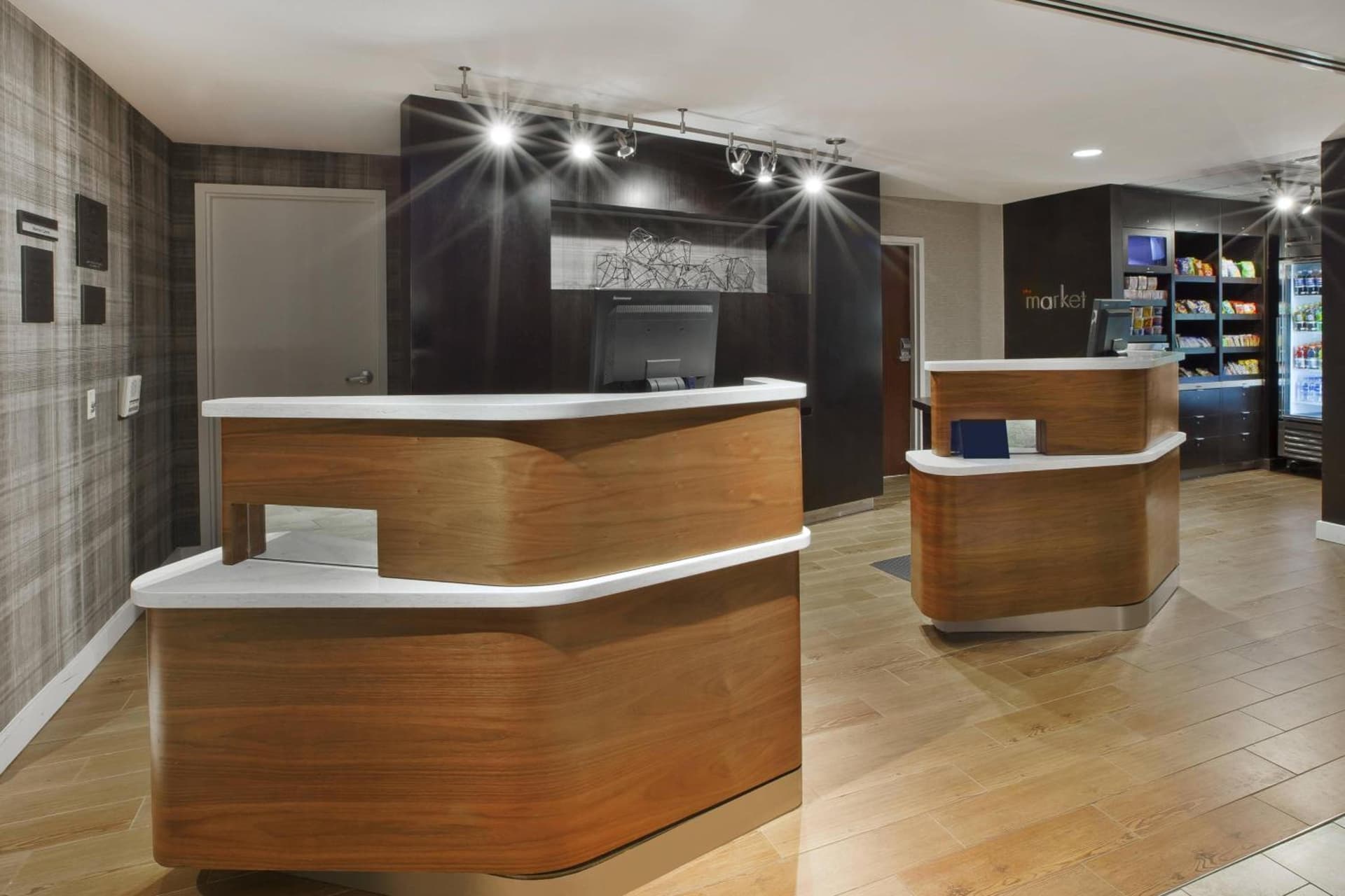Courtyard by Marriott Somerset property views in Somerset, NJ — gallery photo 3
