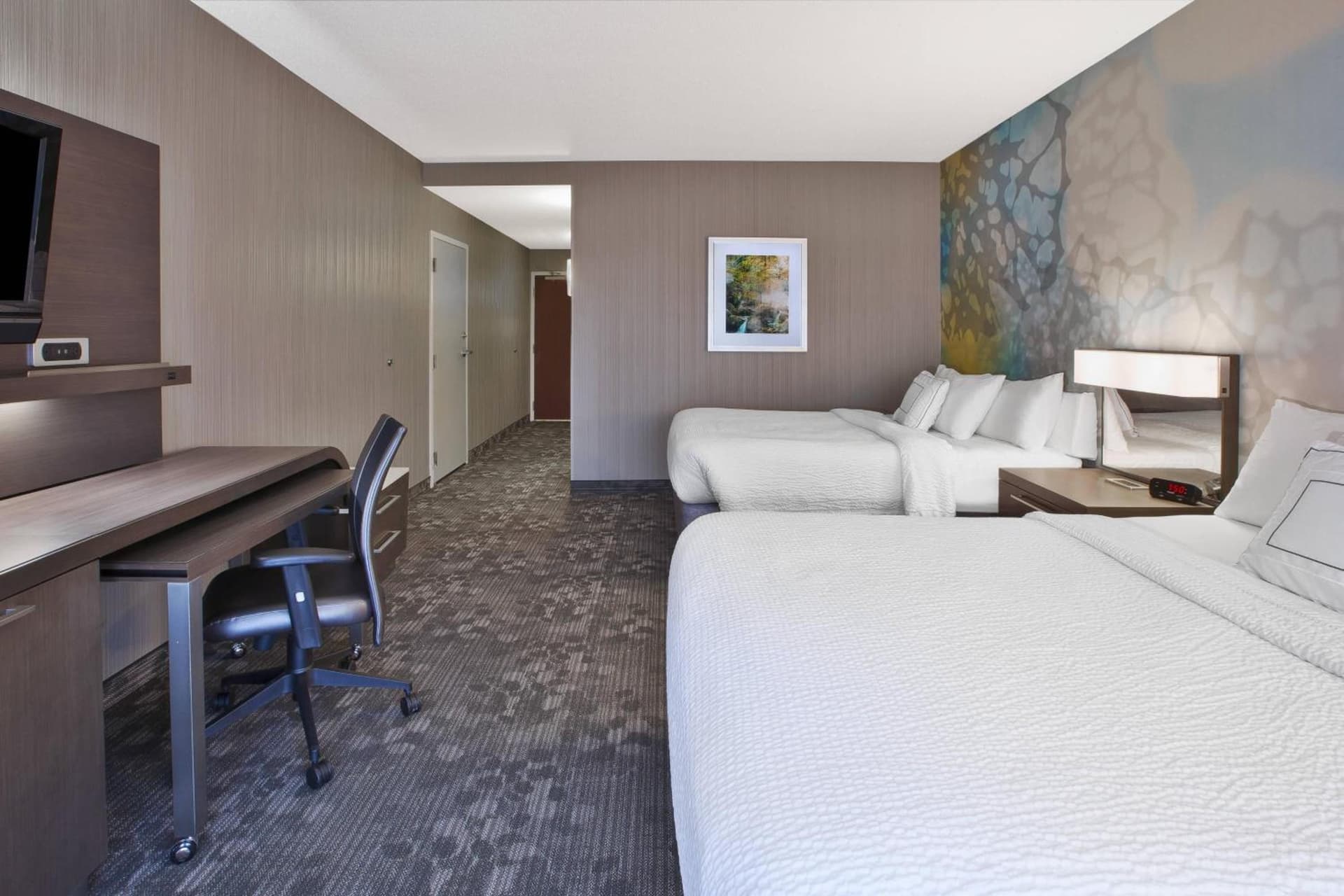 Courtyard by Marriott Somerset gallery photo in Somerset, NJ — image 10