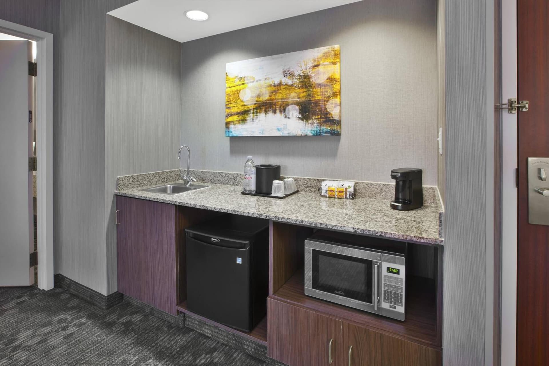 Courtyard by Marriott Somerset gallery photo in Somerset, NJ — image 19