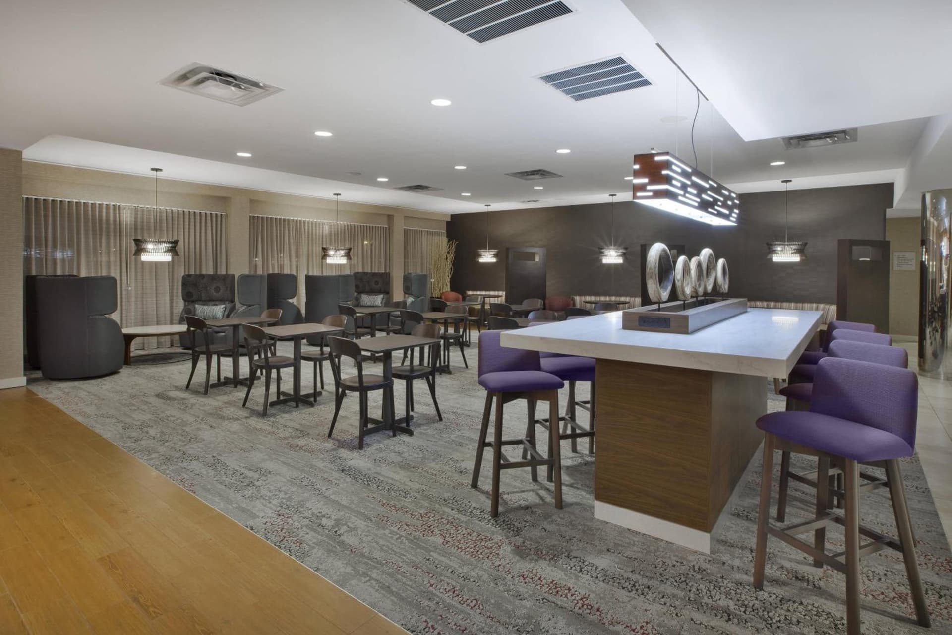 Courtyard by Marriott Somerset gallery photo in Somerset, NJ — image 13