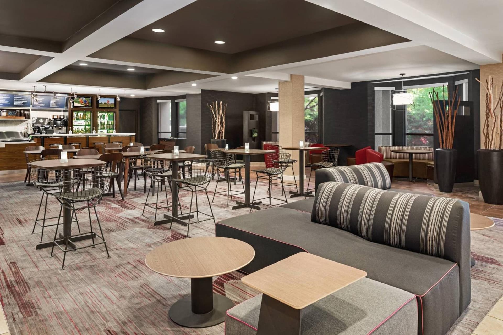 Courtyard by Marriott Dayton North interior in Dayton, OH — gallery photo 2