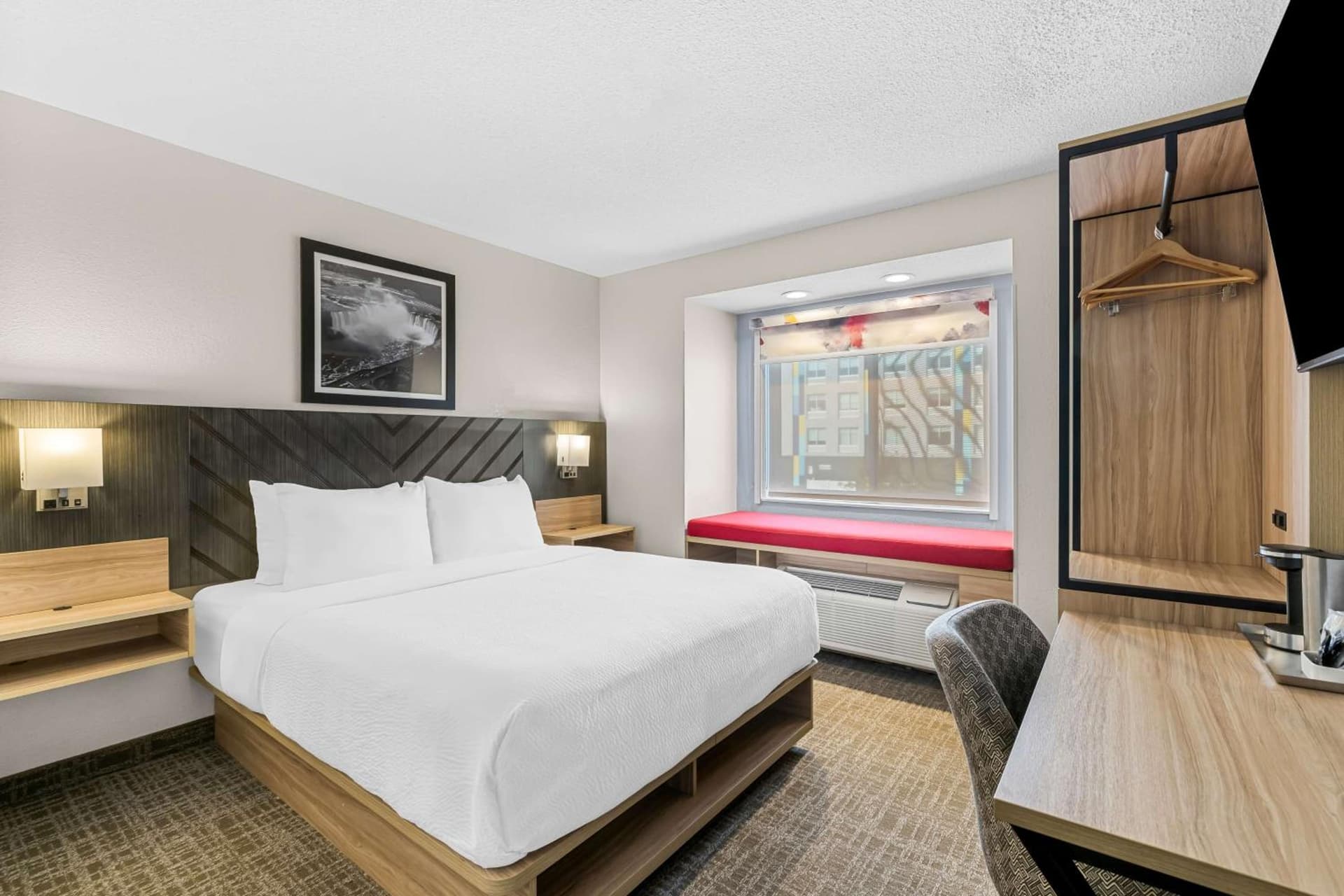 Best Western Buffalo Inn & Suites gallery photo in Buffalo, NY — image 35