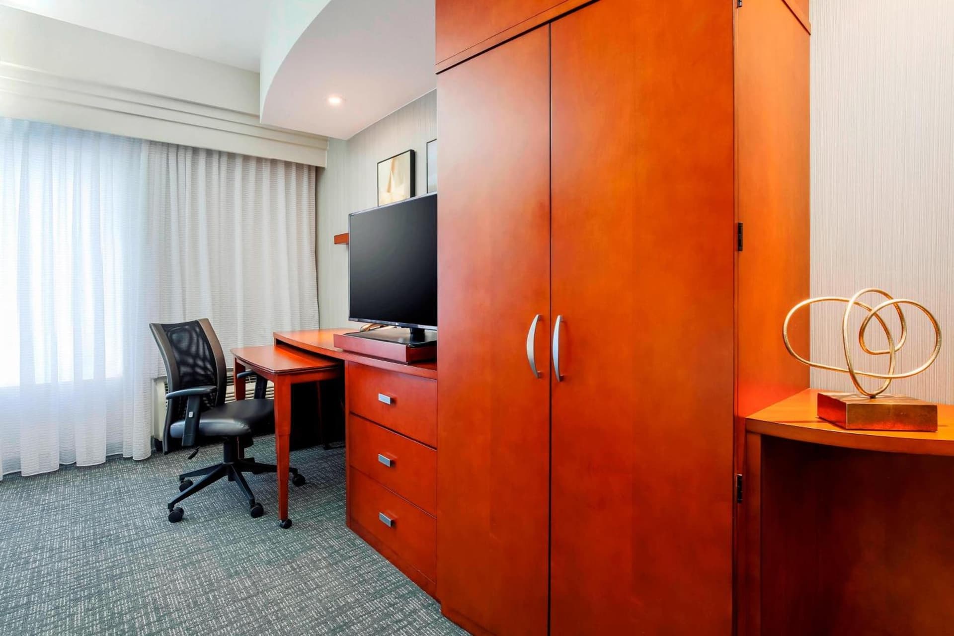 Courtyard by Marriott Dallas Arlington South gallery photo in Arlington, TX — image 9