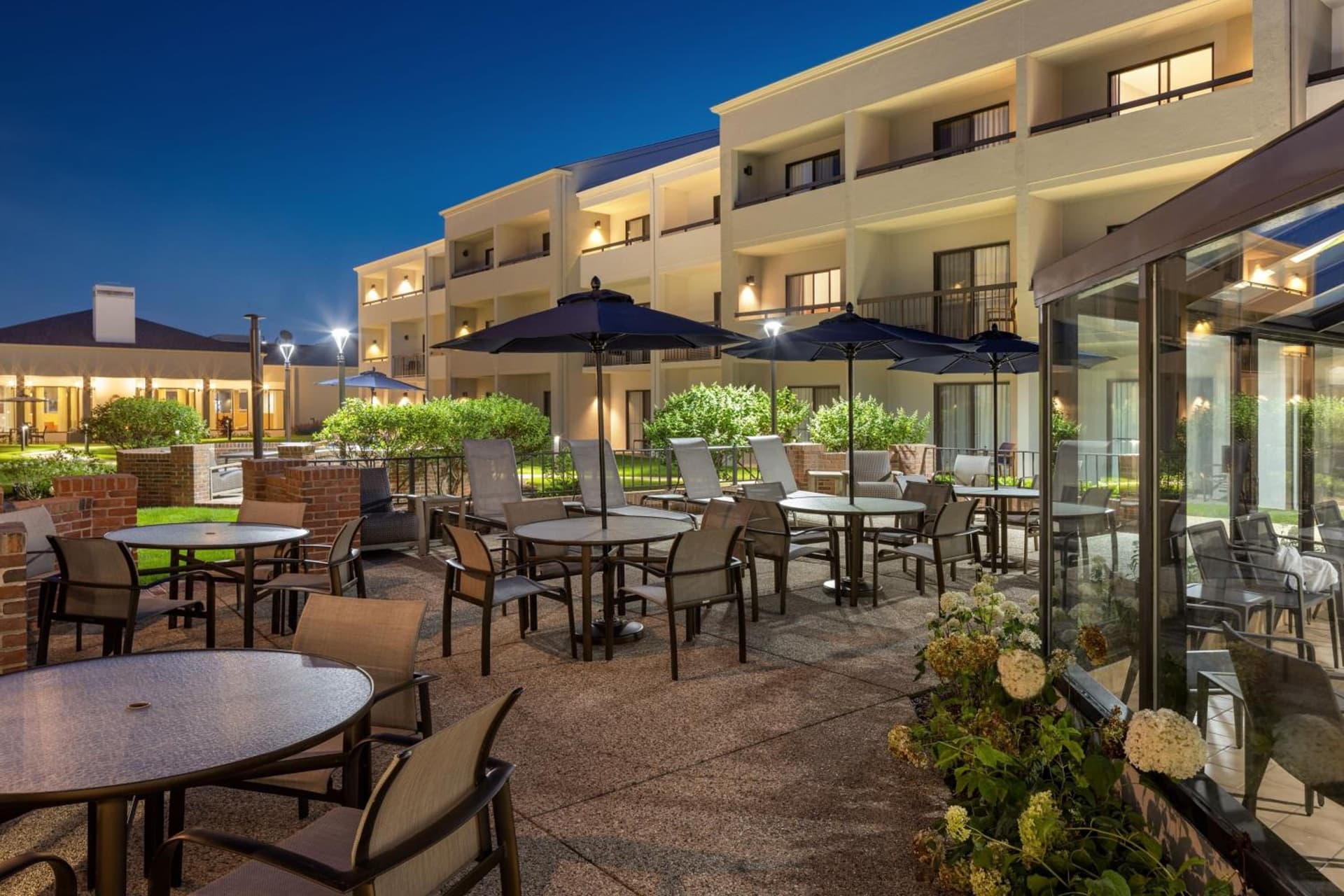 Courtyard by Marriott Chicago Waukegan / Gurnee property views in Waukegan, IL — gallery photo 3