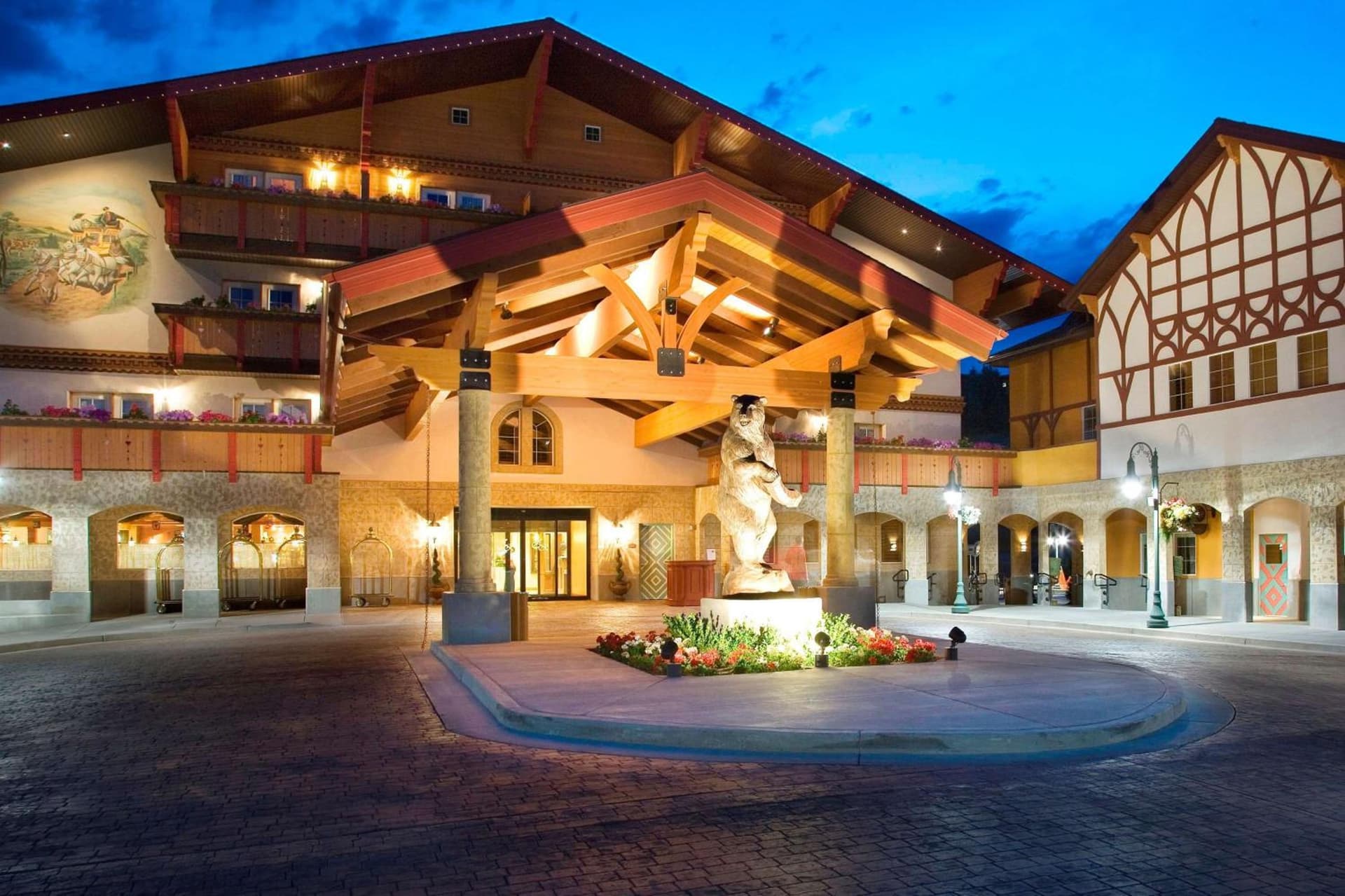 Zermatt Utah Resort & Spa Trademark Collection by Wyndham interior in Midway, UT — gallery photo 2