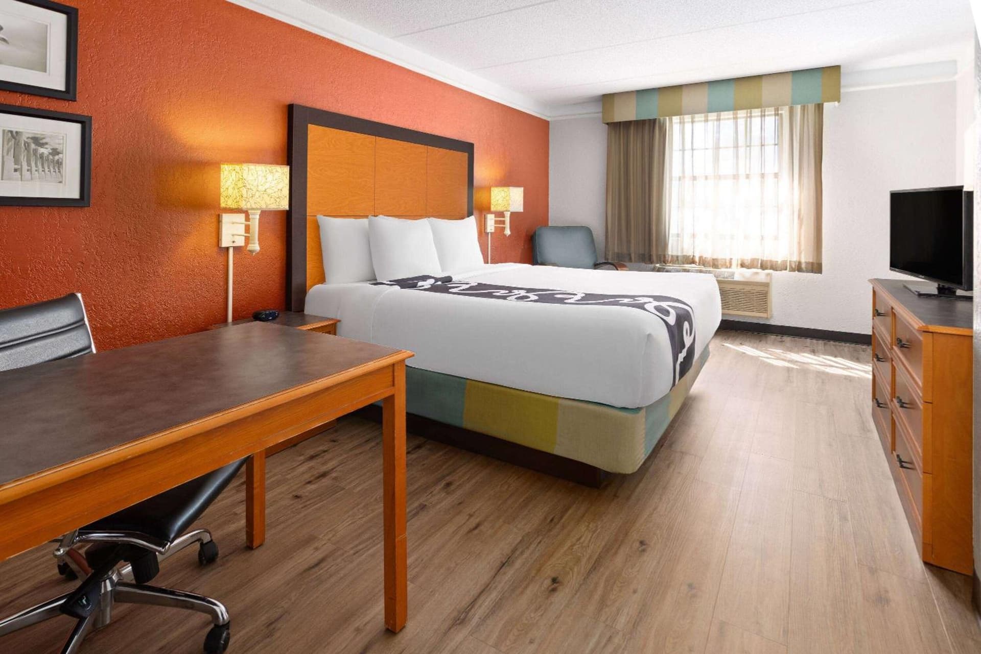 La Quinta Inn by Wyndham Pittsburgh Airport gallery photo in Moon Township, PA — image 34