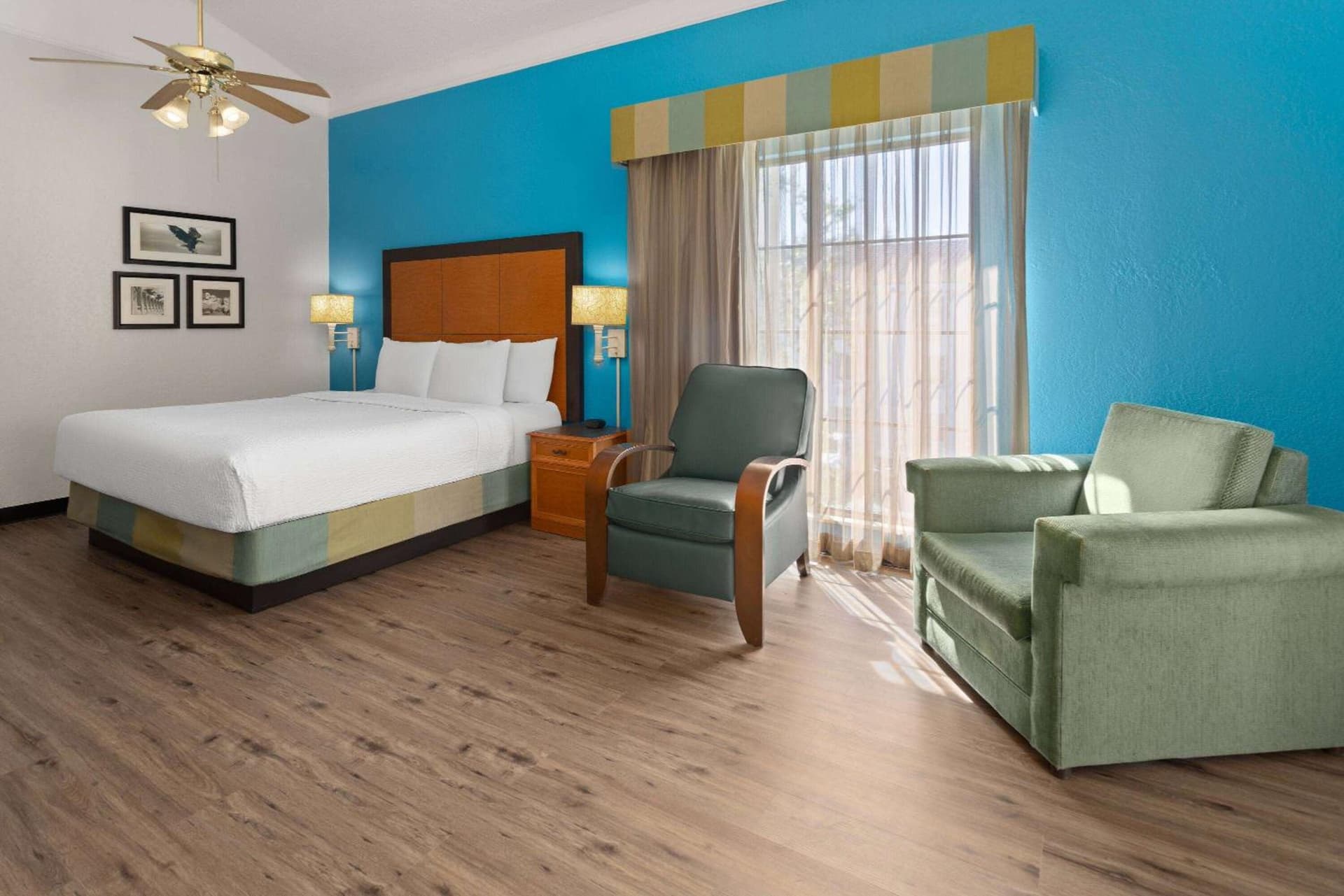 La Quinta Inn by Wyndham Pittsburgh Airport gallery photo in Moon Township, PA — image 22