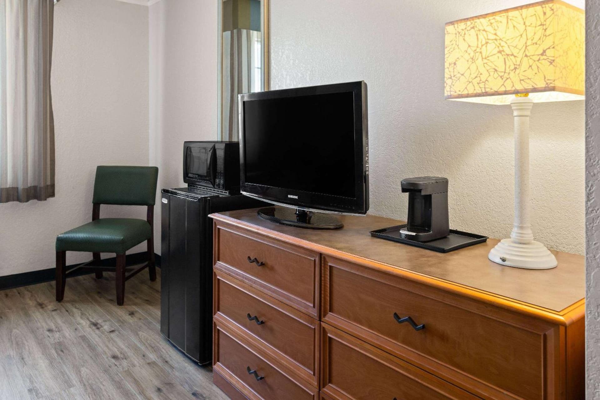 La Quinta Inn by Wyndham Pittsburgh Airport gallery photo in Moon Township, PA — image 18