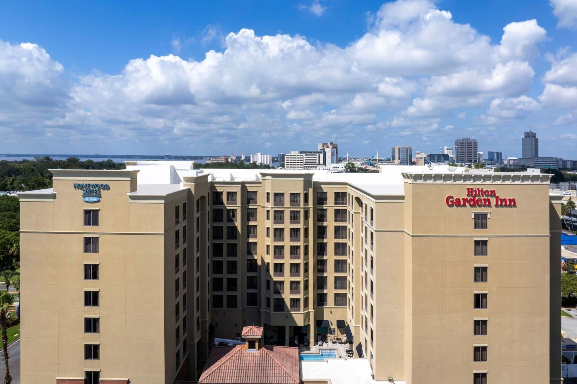Homewood Suites by Hilton Jacksonville-Downtown/Southbank interior in Jacksonville, FL — gallery photo 2