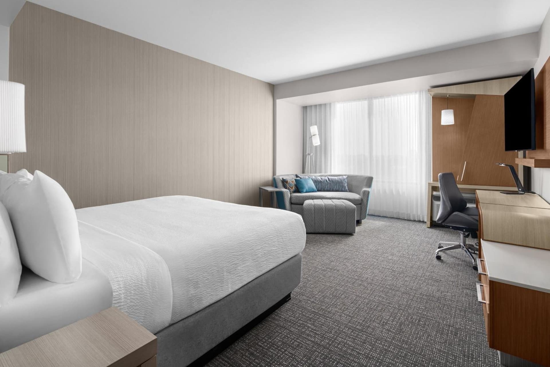 Courtyard by Marriott Clearwater Beach gallery photo in Clearwater Beach, FL — image 58
