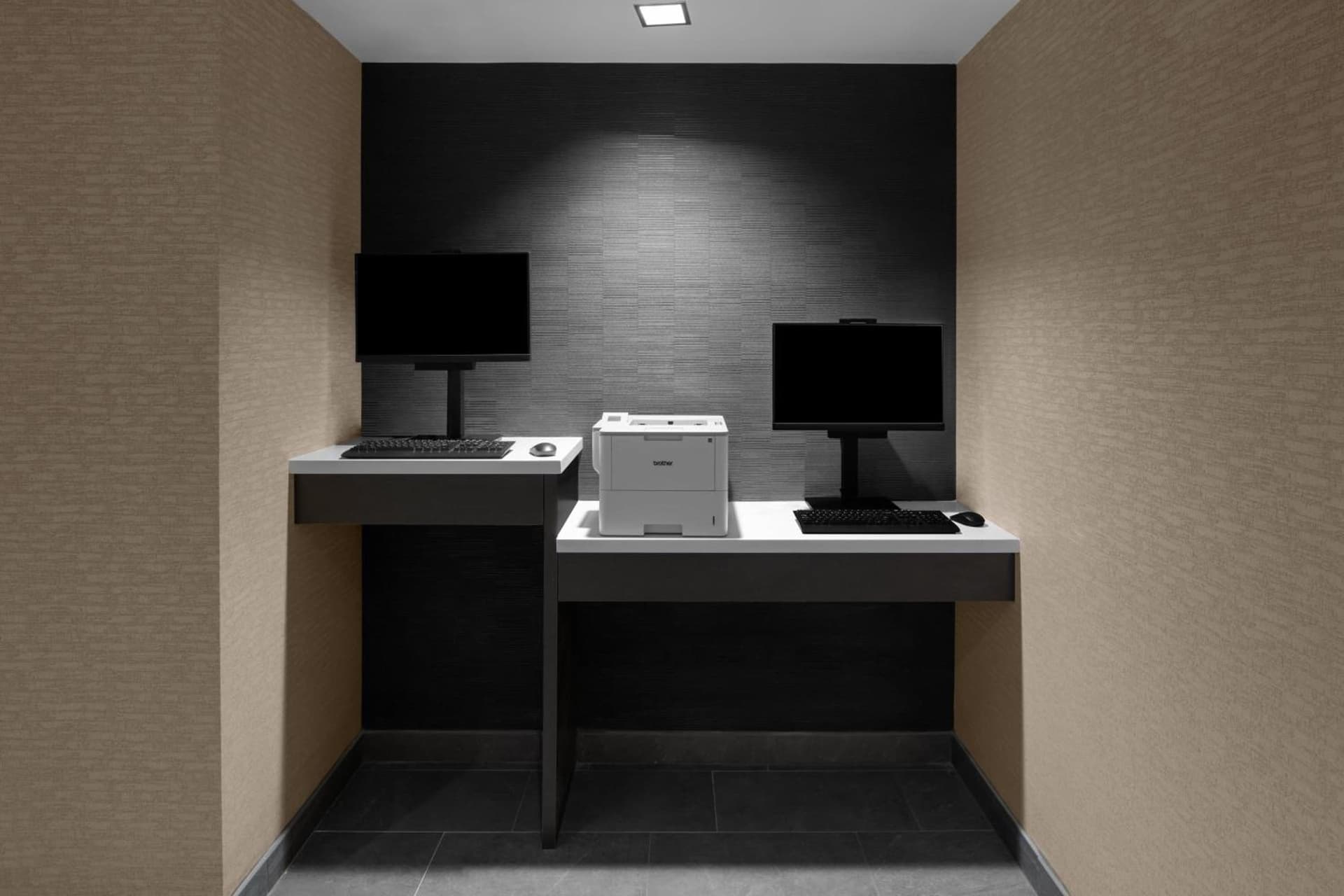 Courtyard by Marriott Clearwater Beach gallery photo in Clearwater Beach, FL — image 32