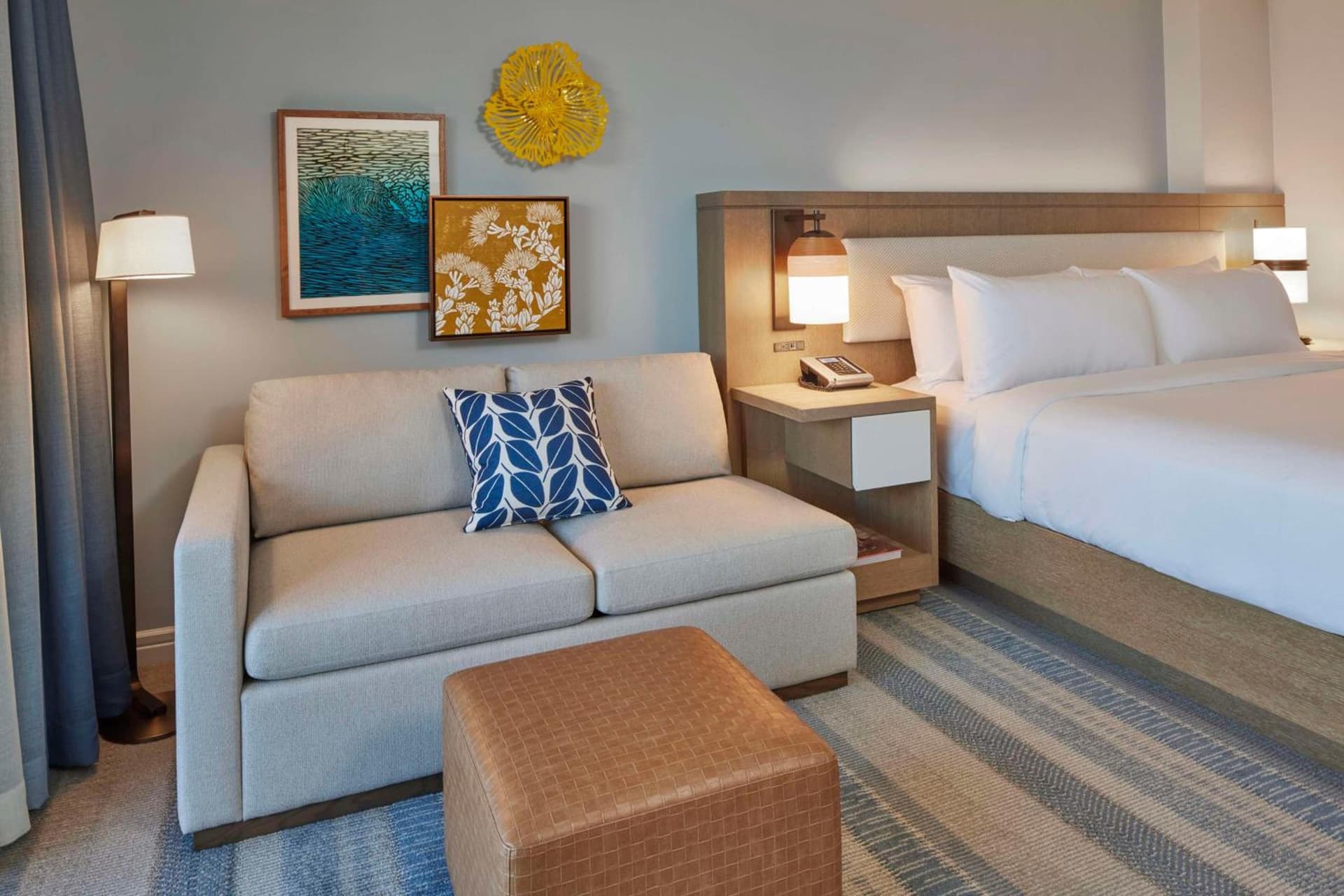 Hilton Hawaiian Village Waikiki Beach Resort interior in Honolulu, HI — gallery photo 2