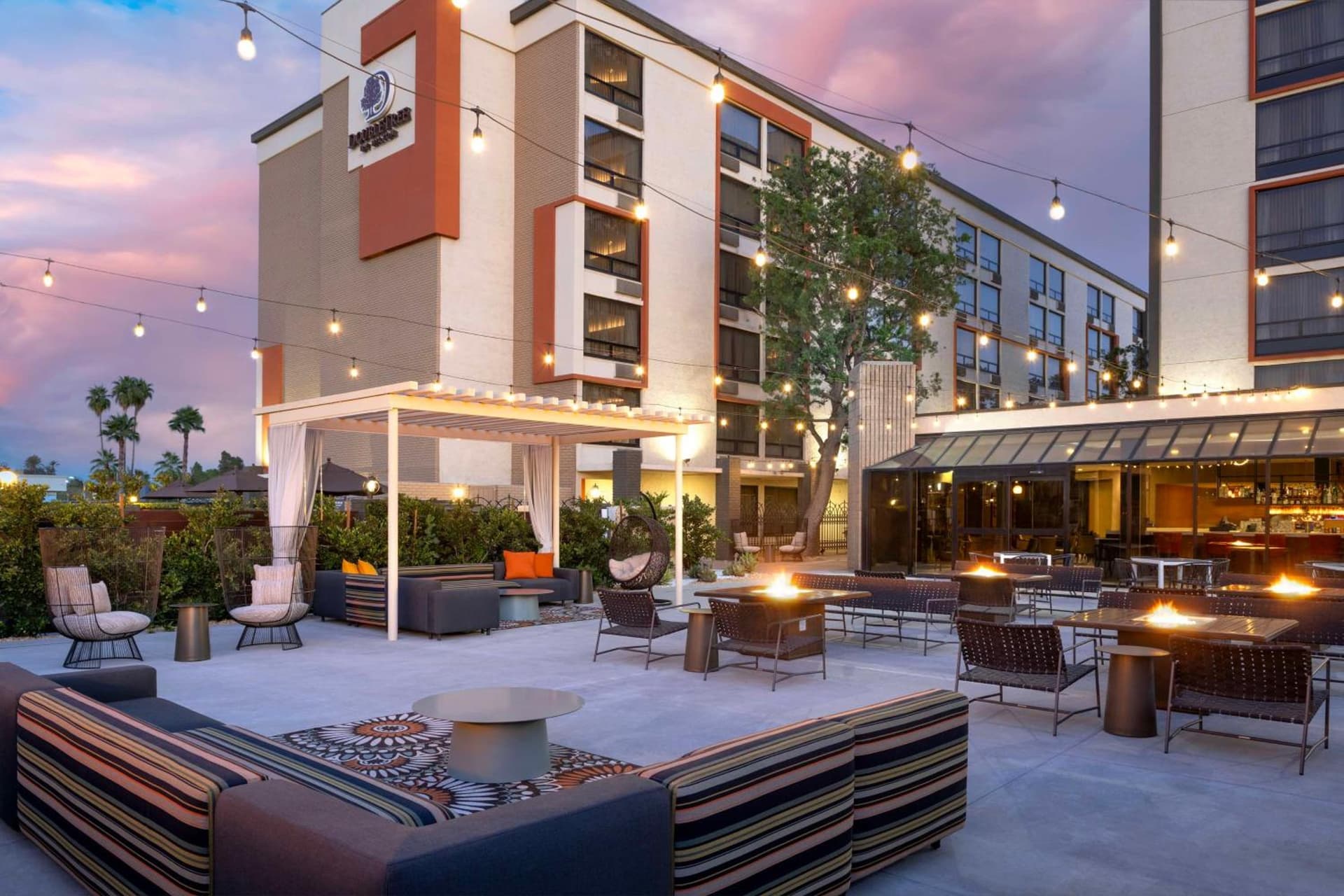 DoubleTree by Hilton San Bernardino interior in San Bernardino, CA — gallery photo 2