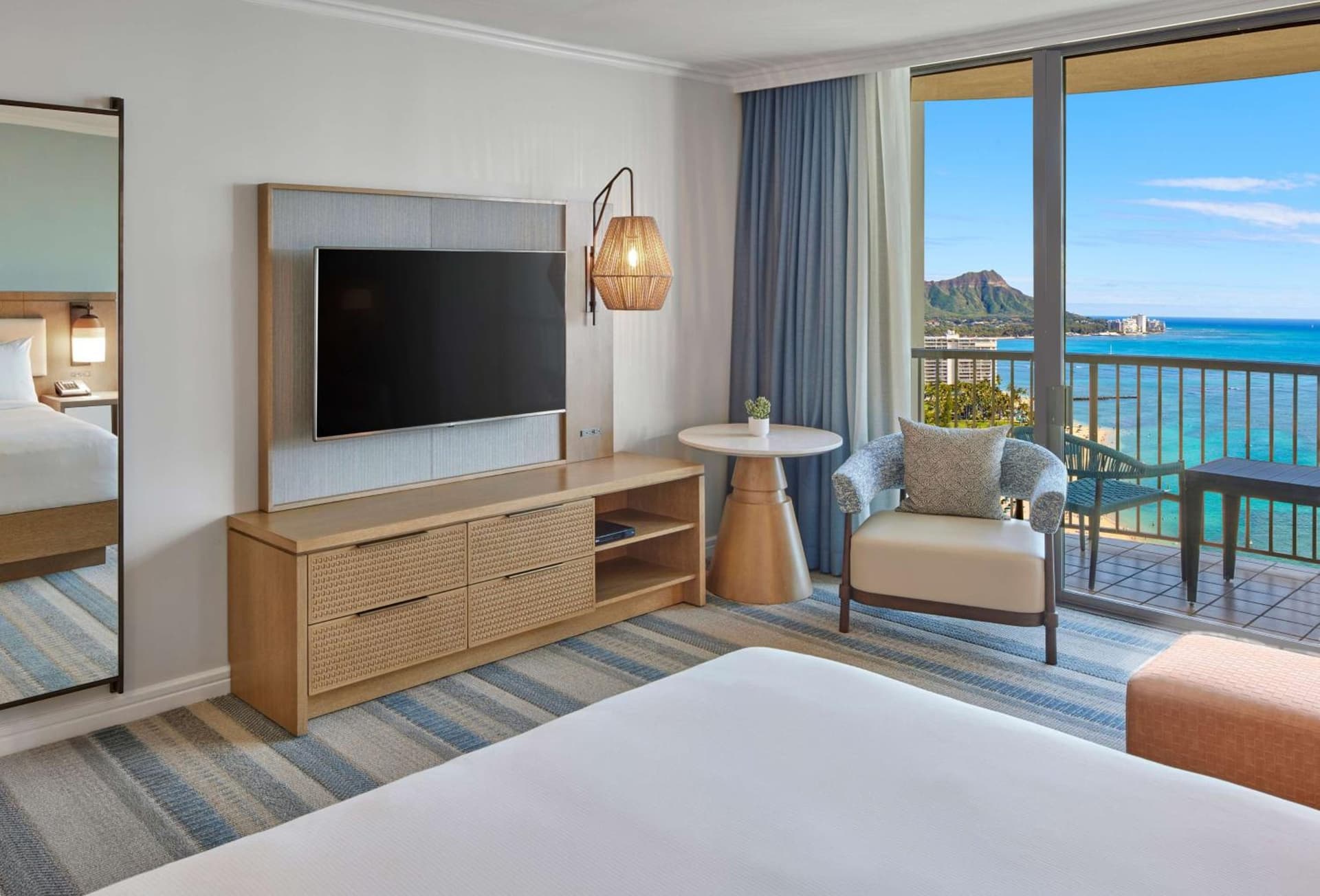 Hilton Hawaiian Village Waikiki Beach Resort gallery photo in Honolulu, HI — image 73