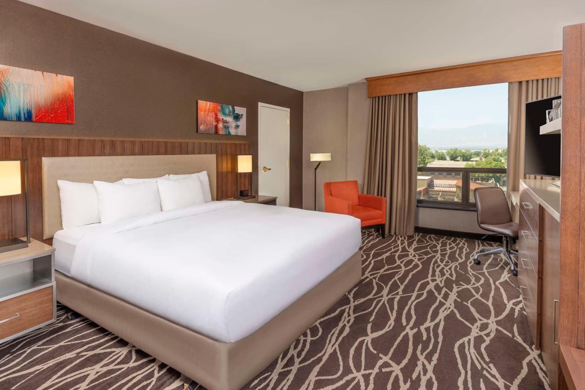 DoubleTree by Hilton San Bernardino gallery photo in San Bernardino, CA — image 63