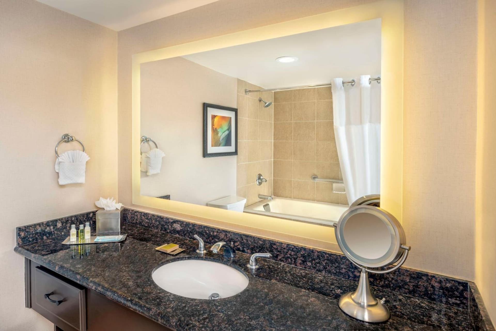 DoubleTree by Hilton San Bernardino gallery photo in San Bernardino, CA — image 31
