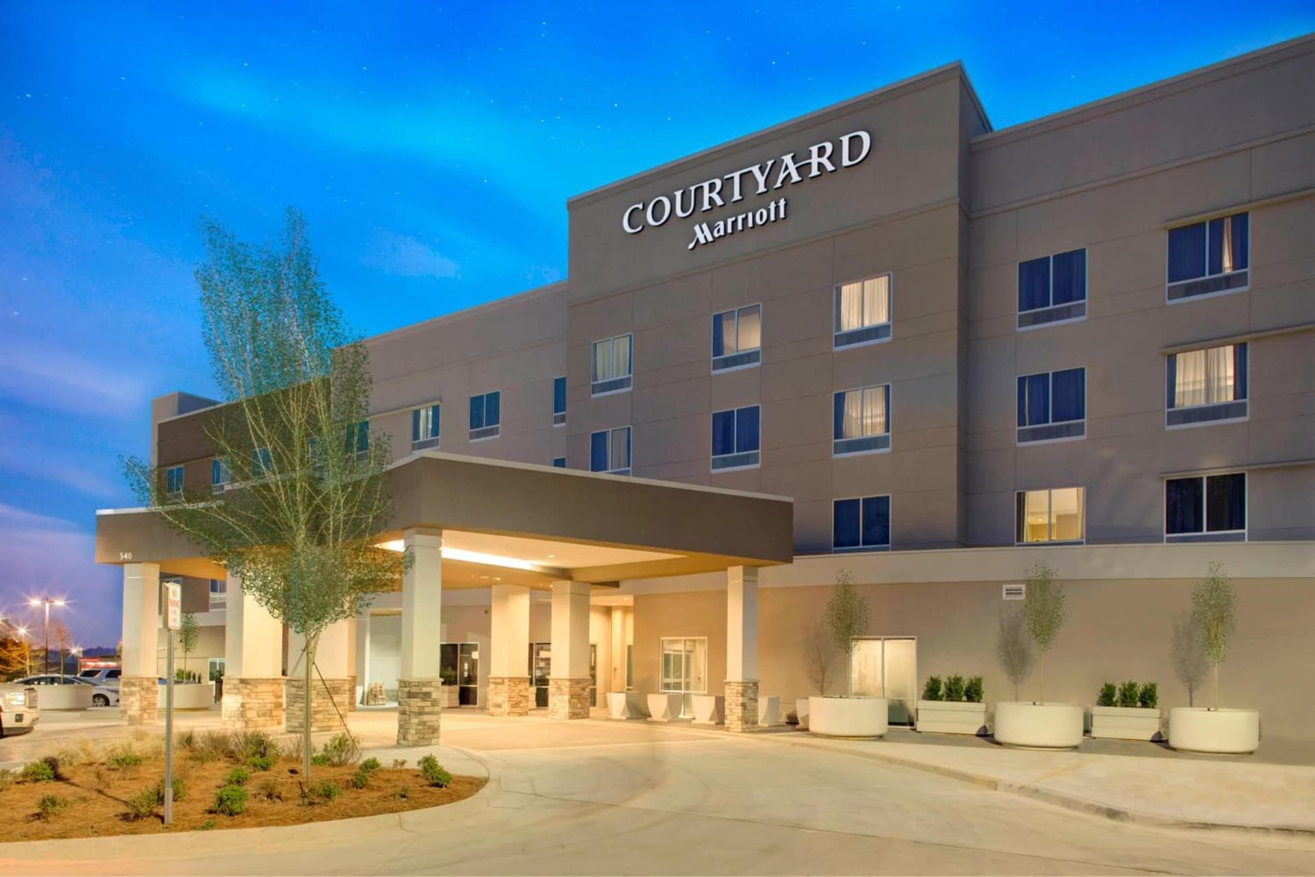 Courtyard by Marriott Atlanta Kennesaw interior in Kennesaw, GA — gallery photo 2