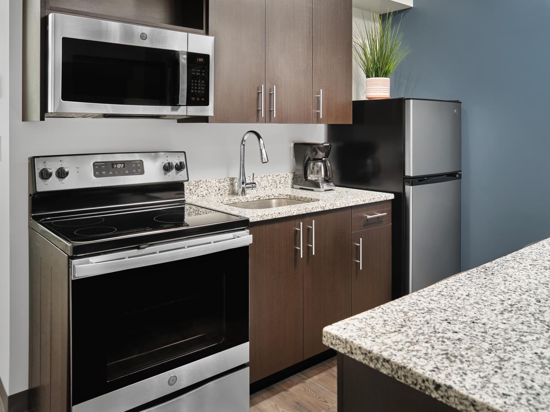 stayAPT Suites Suffolk-Chesapeake gallery photo in Suffolk, VA — image 15