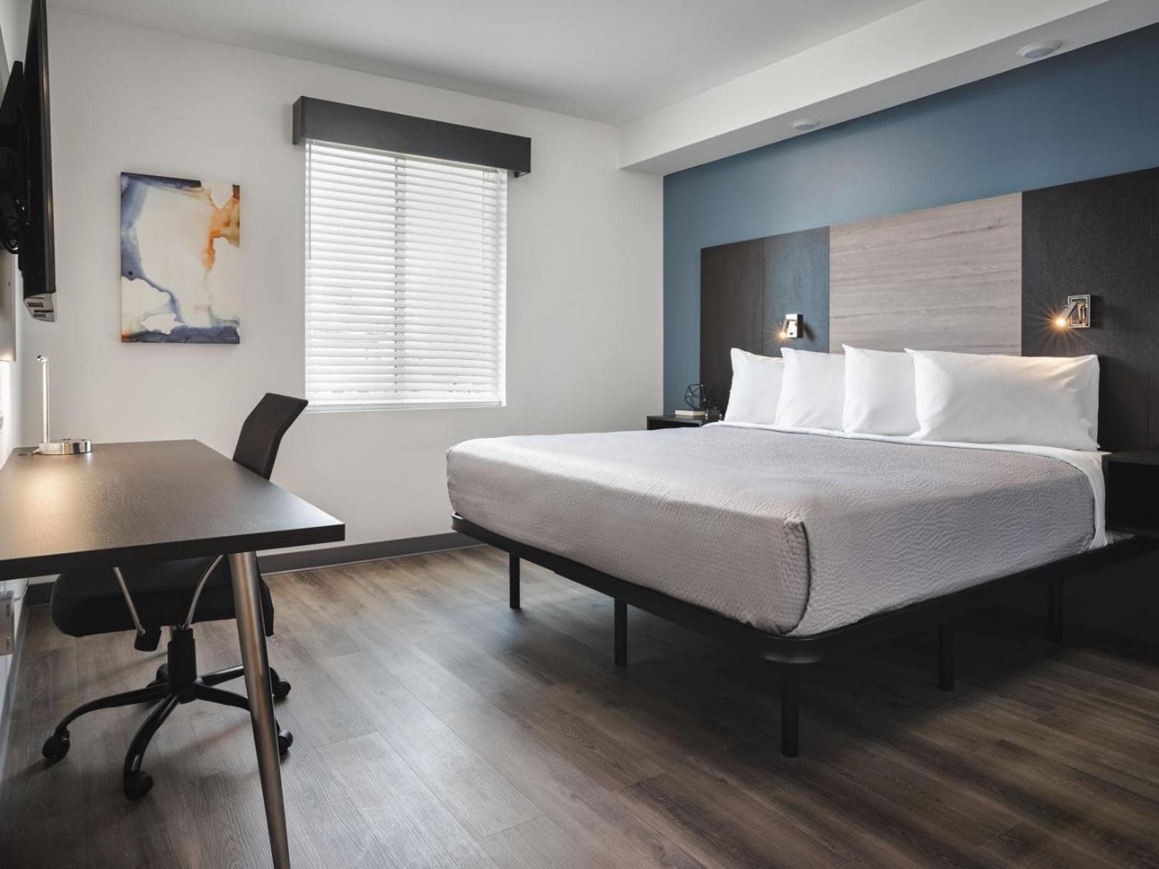 stayAPT Suites Suffolk-Chesapeake gallery photo in Suffolk, VA — image 7