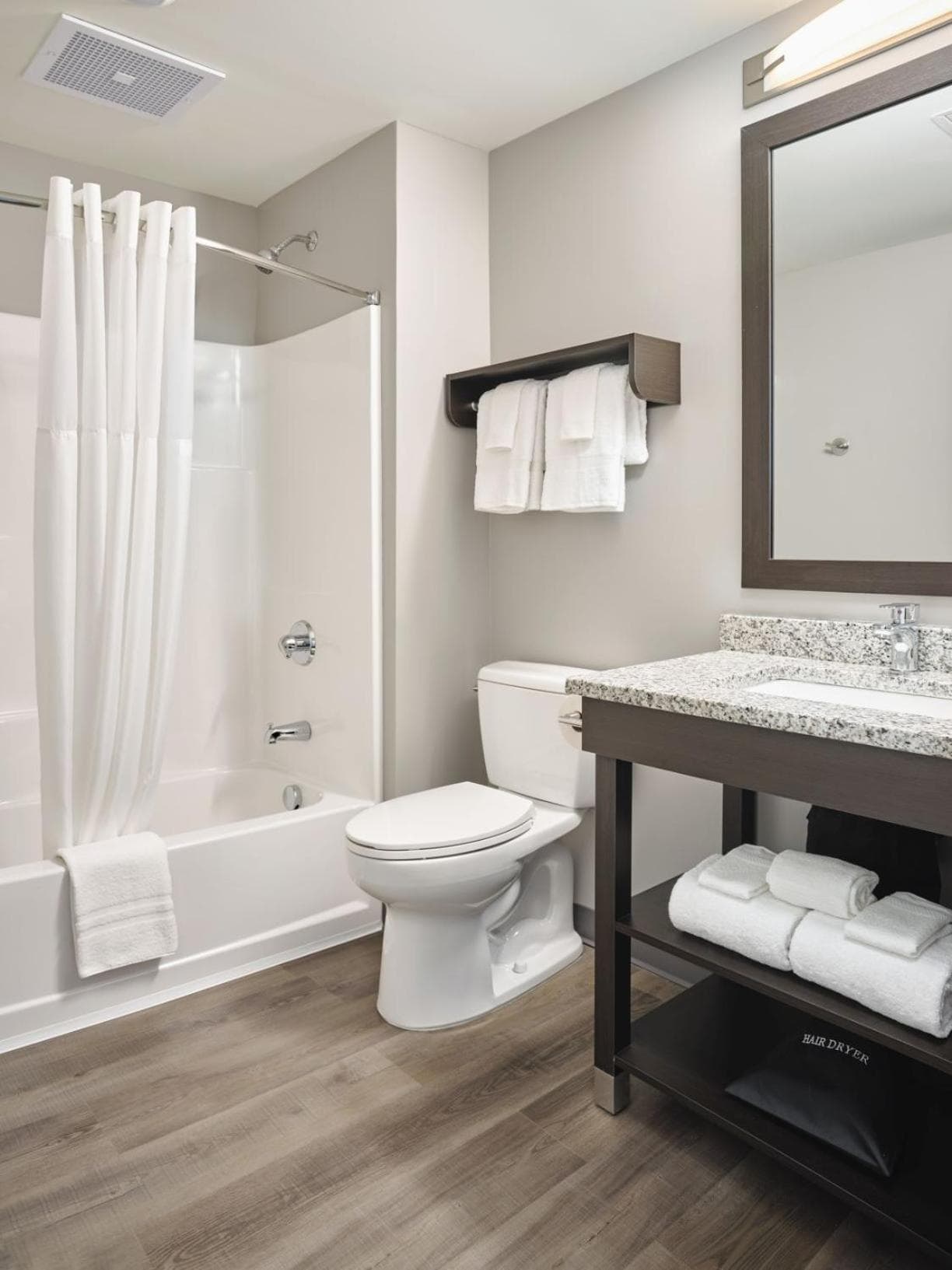 stayAPT Suites Suffolk-Chesapeake gallery photo in Suffolk, VA — image 10