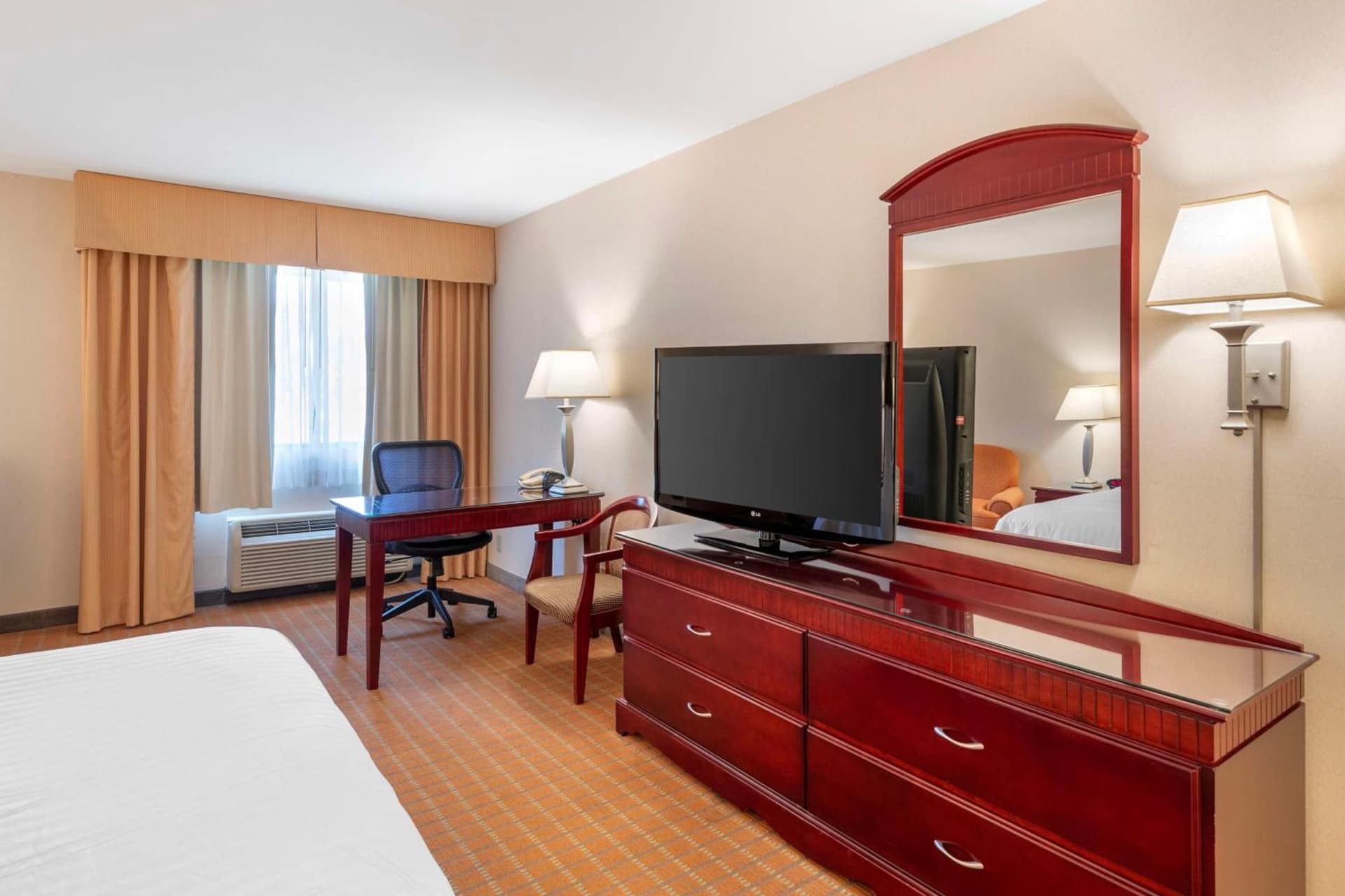 Best Western Plus West Covina Inn gallery photo in West Covina, CA — image 18