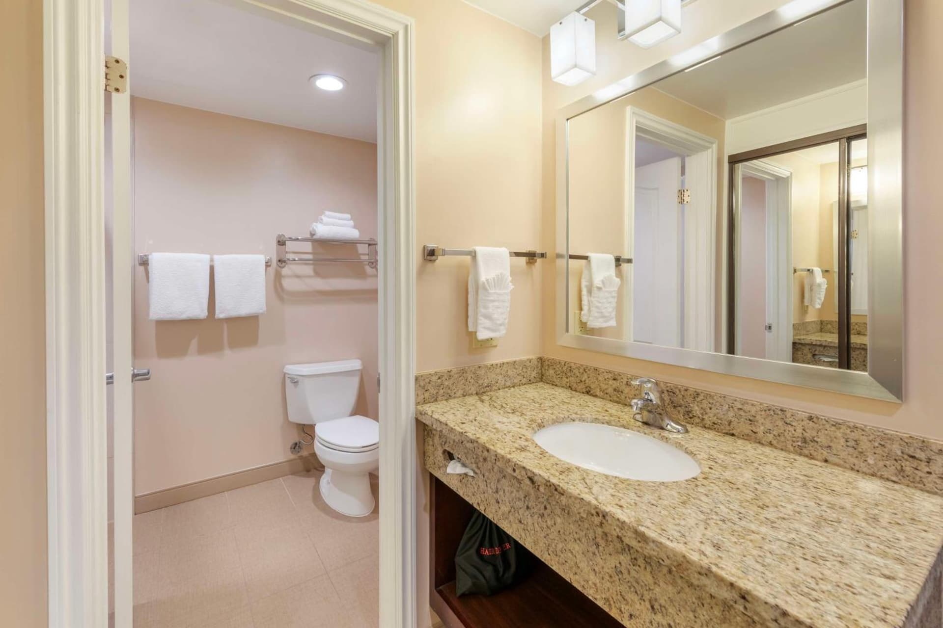 Best Western Plus West Covina Inn gallery photo in West Covina, CA — image 11