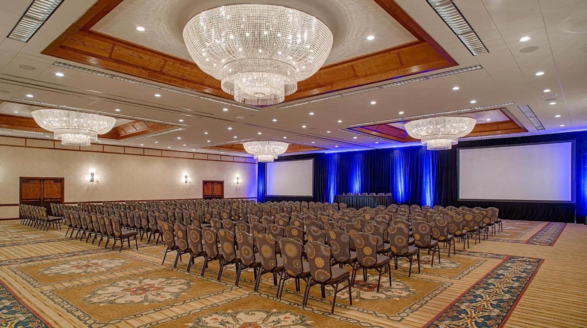 Crowne Plaza Phoenix - Chandler Golf Resort by IHG gallery photo in Chandler, AZ — image 86