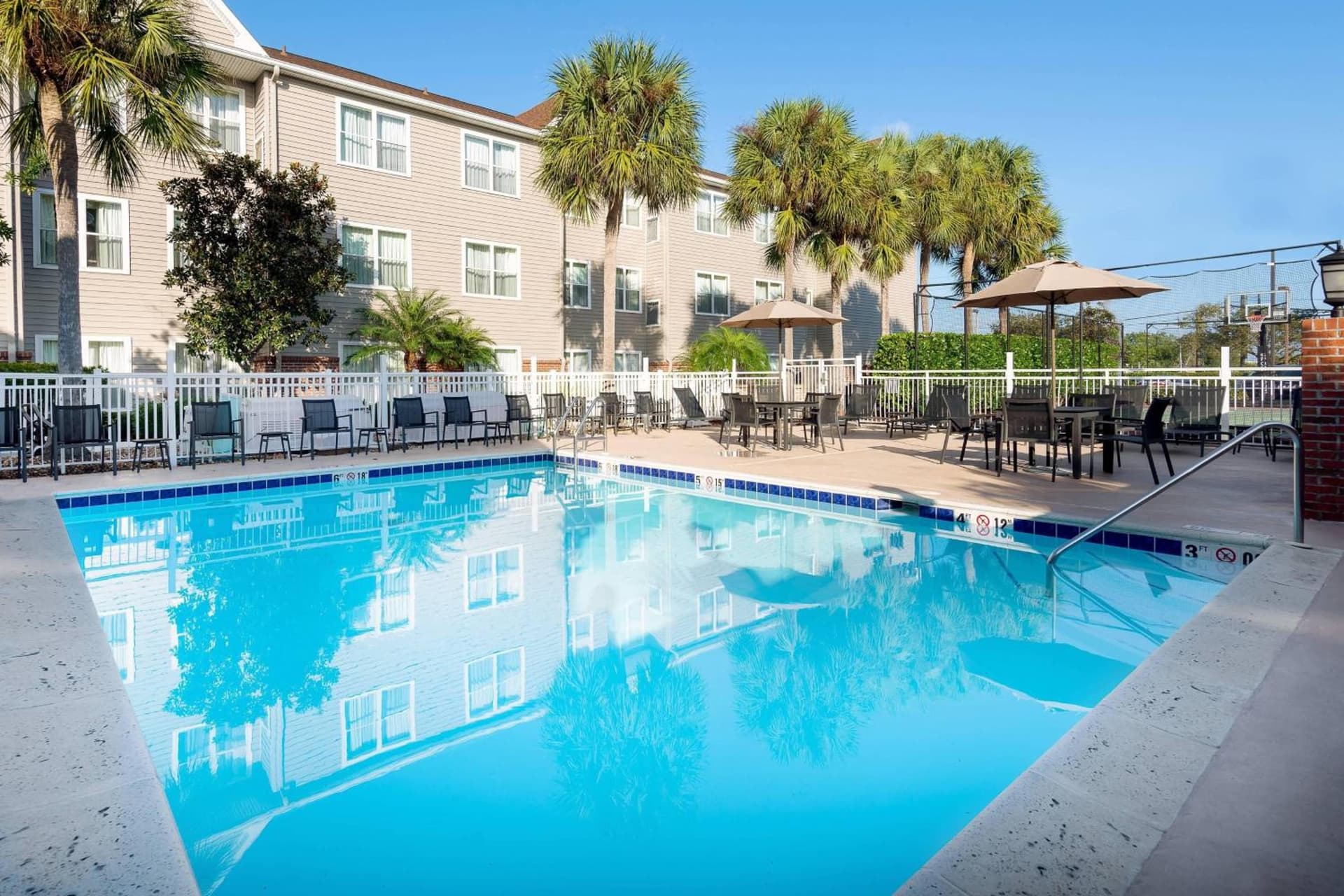 Residence Inn by Marriott Fort Myers gallery photo in Fort Myers, FL — image 5