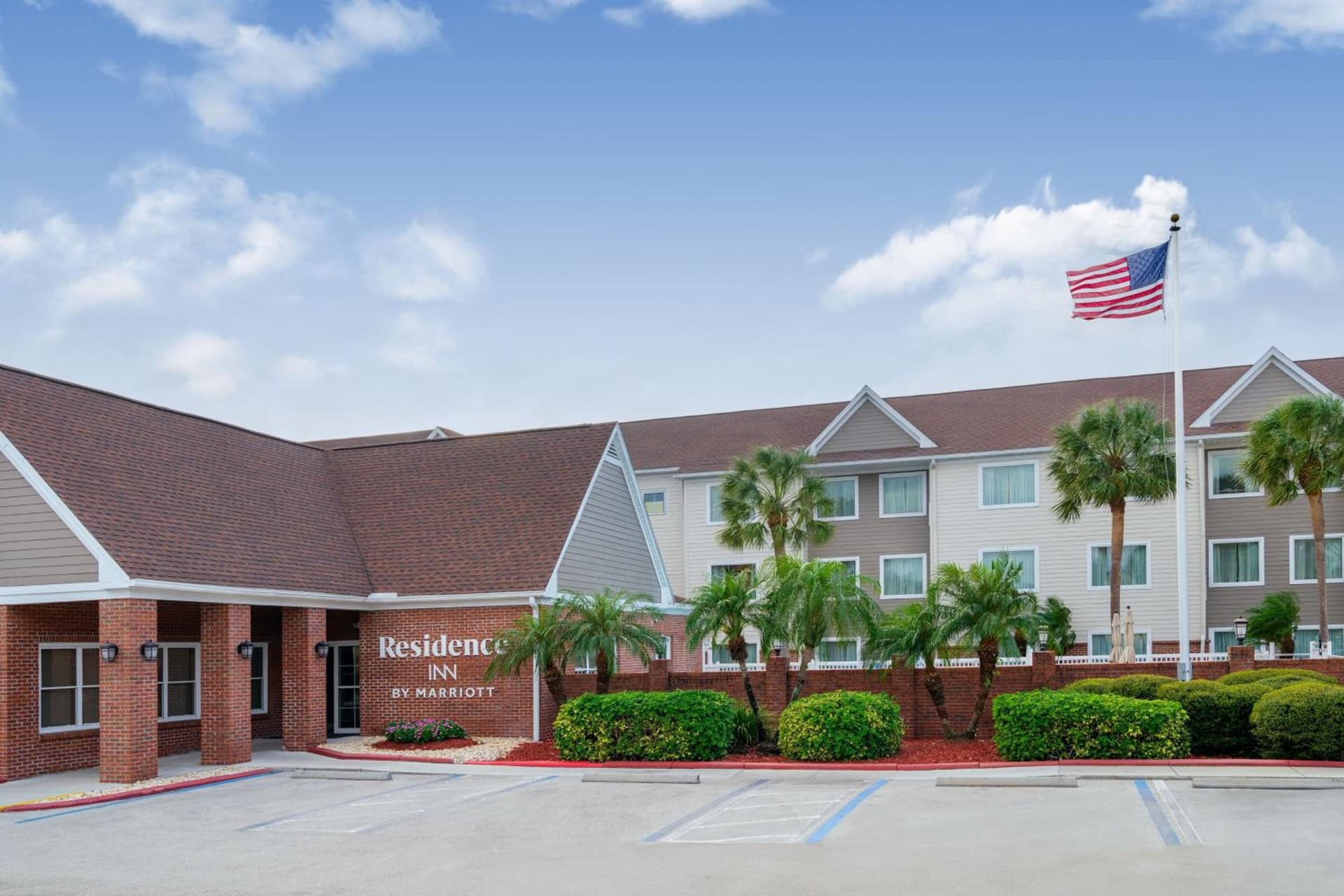 Residence Inn by Marriott Fort Myers interior in Fort Myers, FL — gallery photo 2