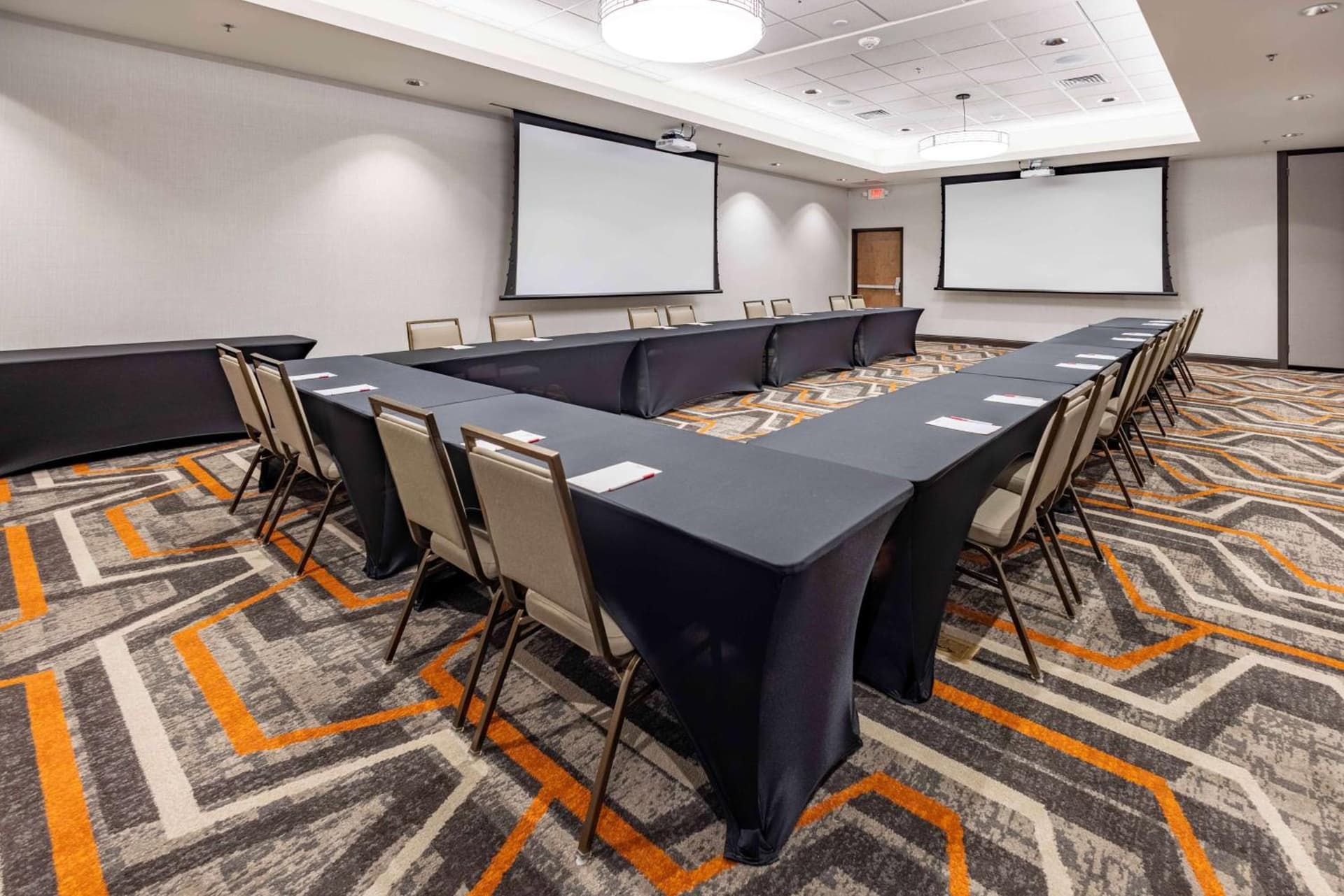 Drury Plaza Hotel Dallas Arlington gallery photo in Arlington, TX — image 55