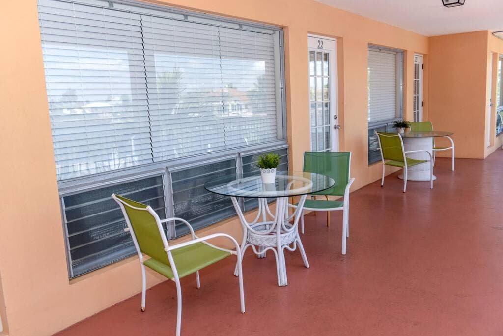 Aloha Apartments On the Intracoastal-Walk to the Beach property views in Pompano Beach, FL — gallery photo 3