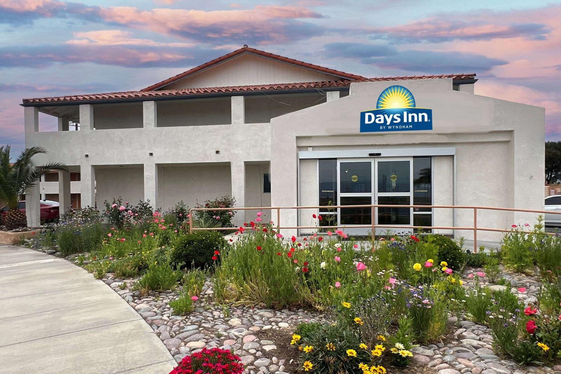 Days Inn by Wyndham Ridgecrest near China Lake Naval Station interior in Ridgecrest, CA — gallery photo 2