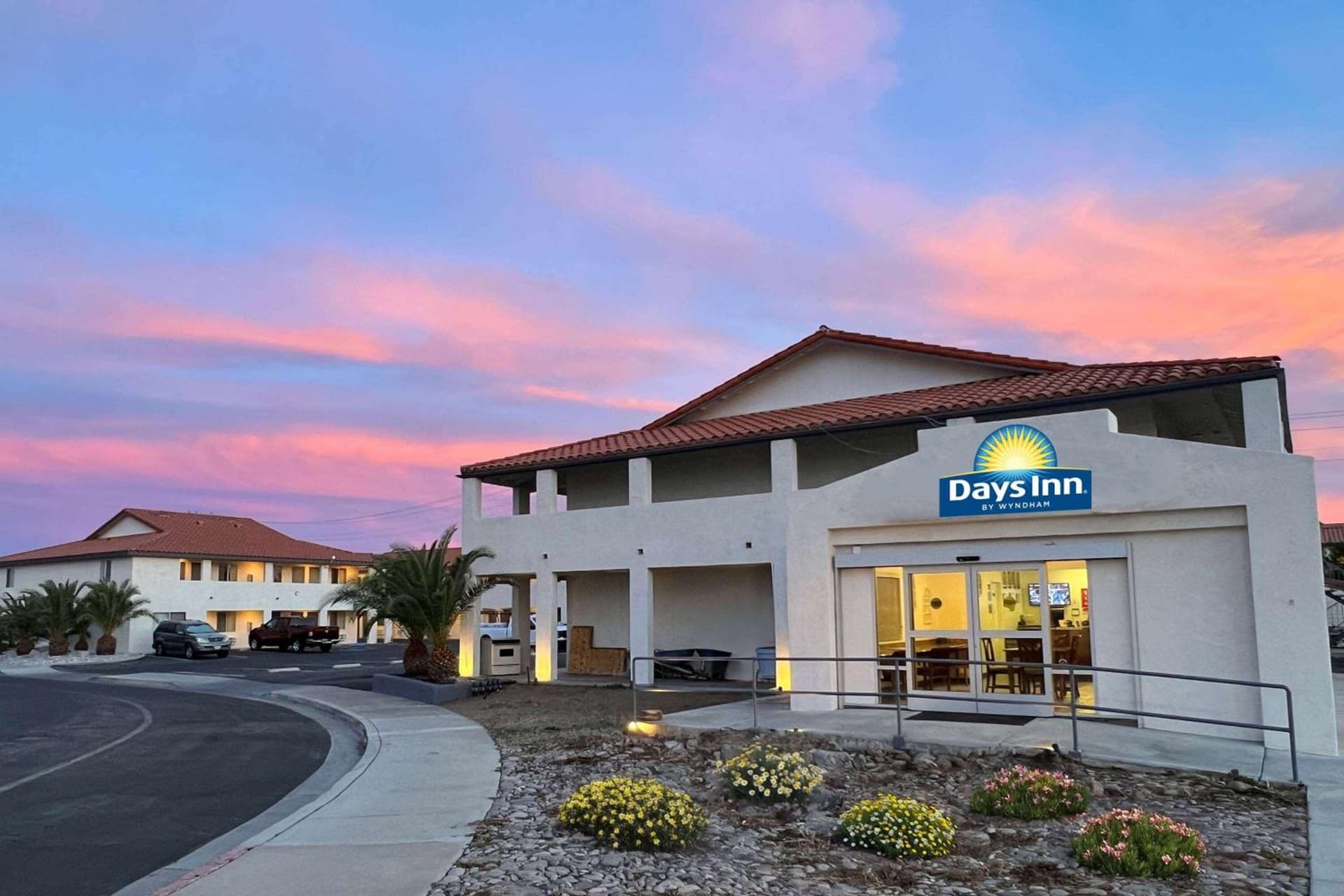 Days Inn by Wyndham Ridgecrest near China Lake Naval Station featured exterior or lobby in Ridgecrest, CA — similar hotel