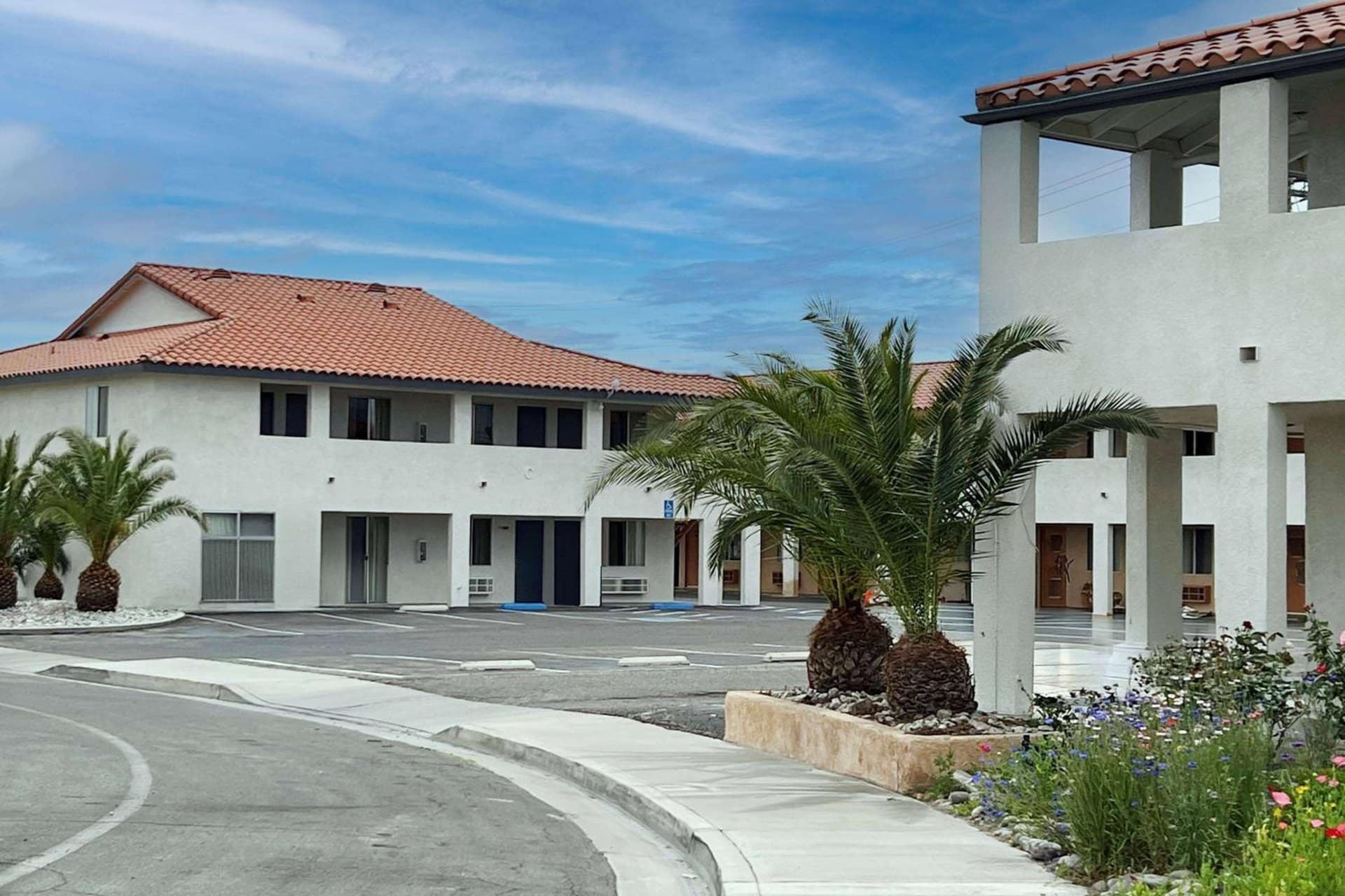 Days Inn by Wyndham Ridgecrest near China Lake Naval Station property views in Ridgecrest, CA — gallery photo 3