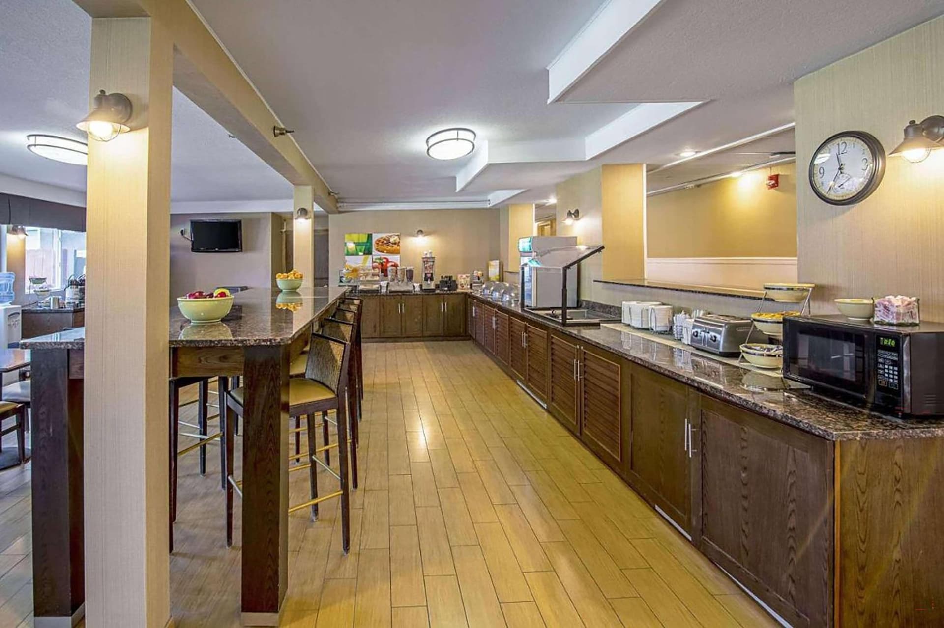 Roosevelt Hotel property views in Williston, ND — gallery photo 3