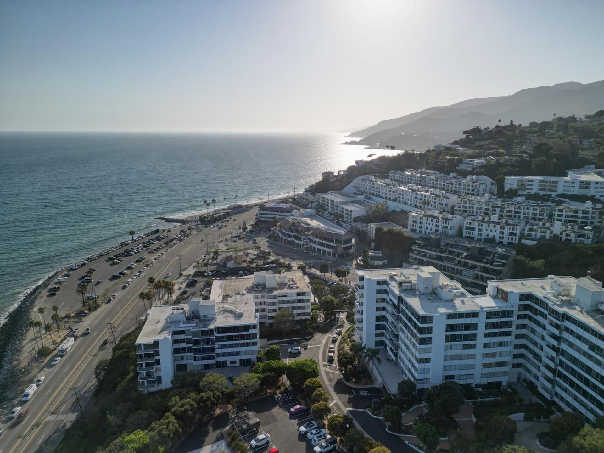 Sunset Hill featured exterior or lobby in Pacific Palisades — similar hotel