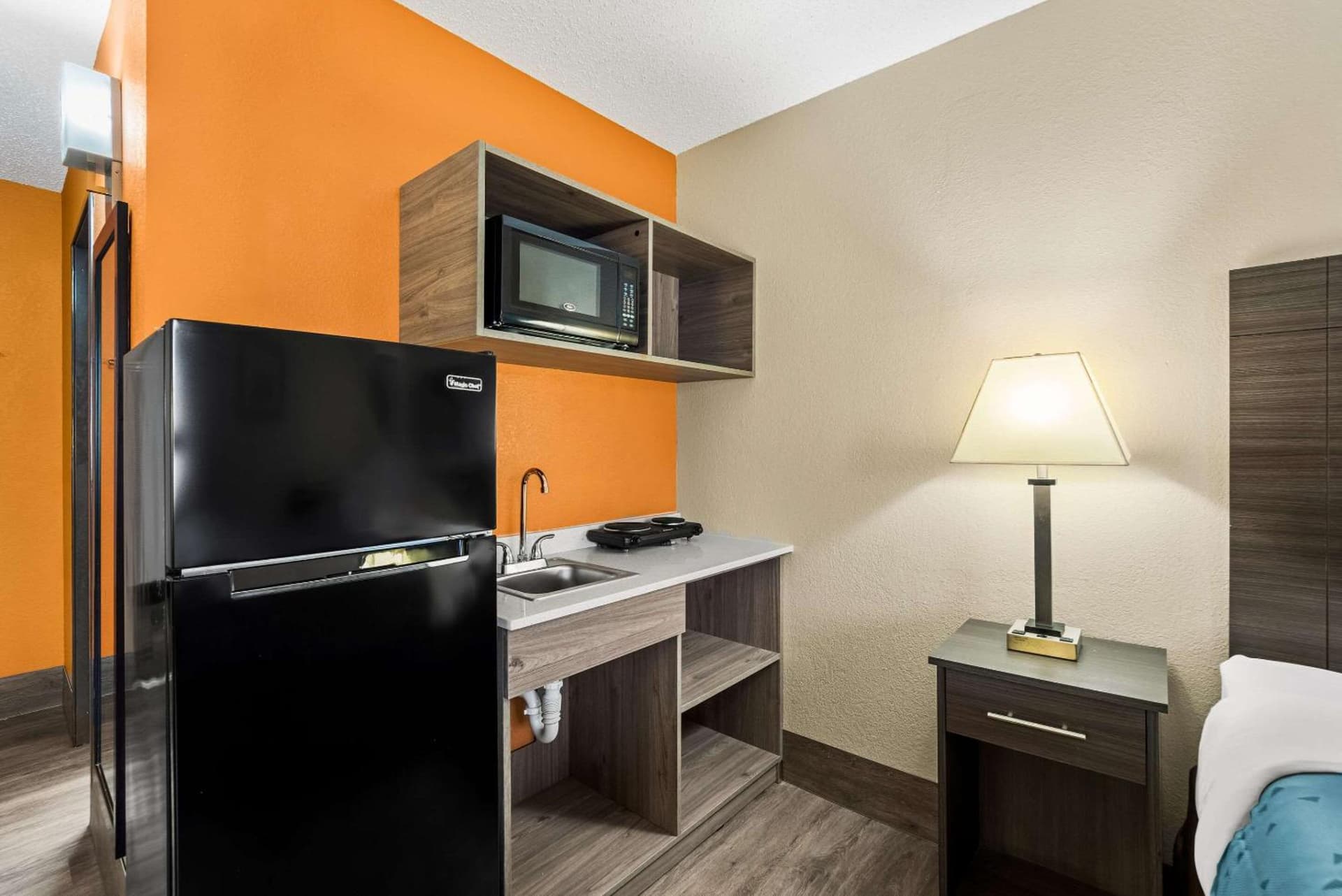Suburban Studios Columbia Northwest featured exterior or lobby in Columbia, SC — similar hotel