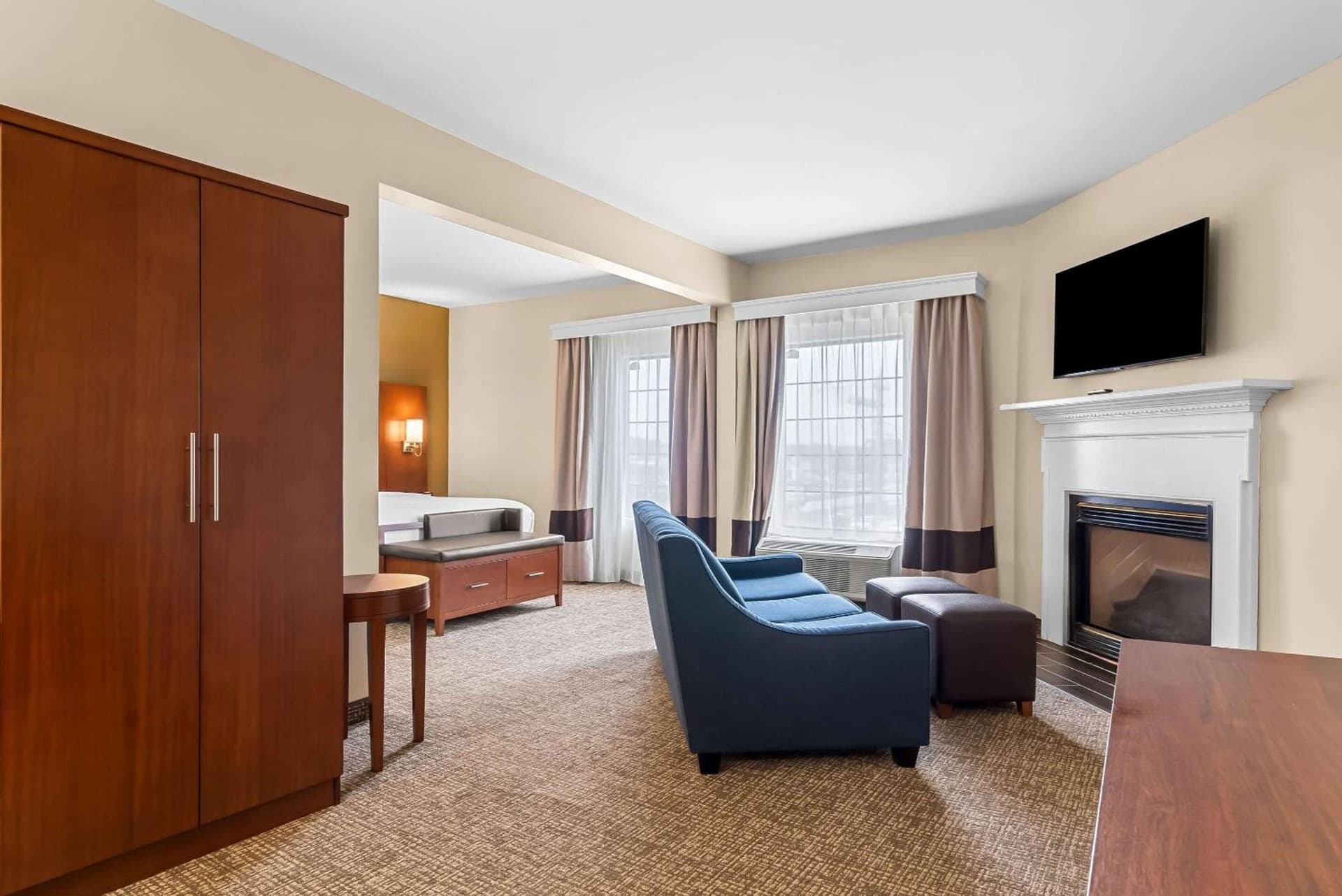 Comfort Suites Near Camp Lejeune gallery photo in Jacksonville, NC — image 5