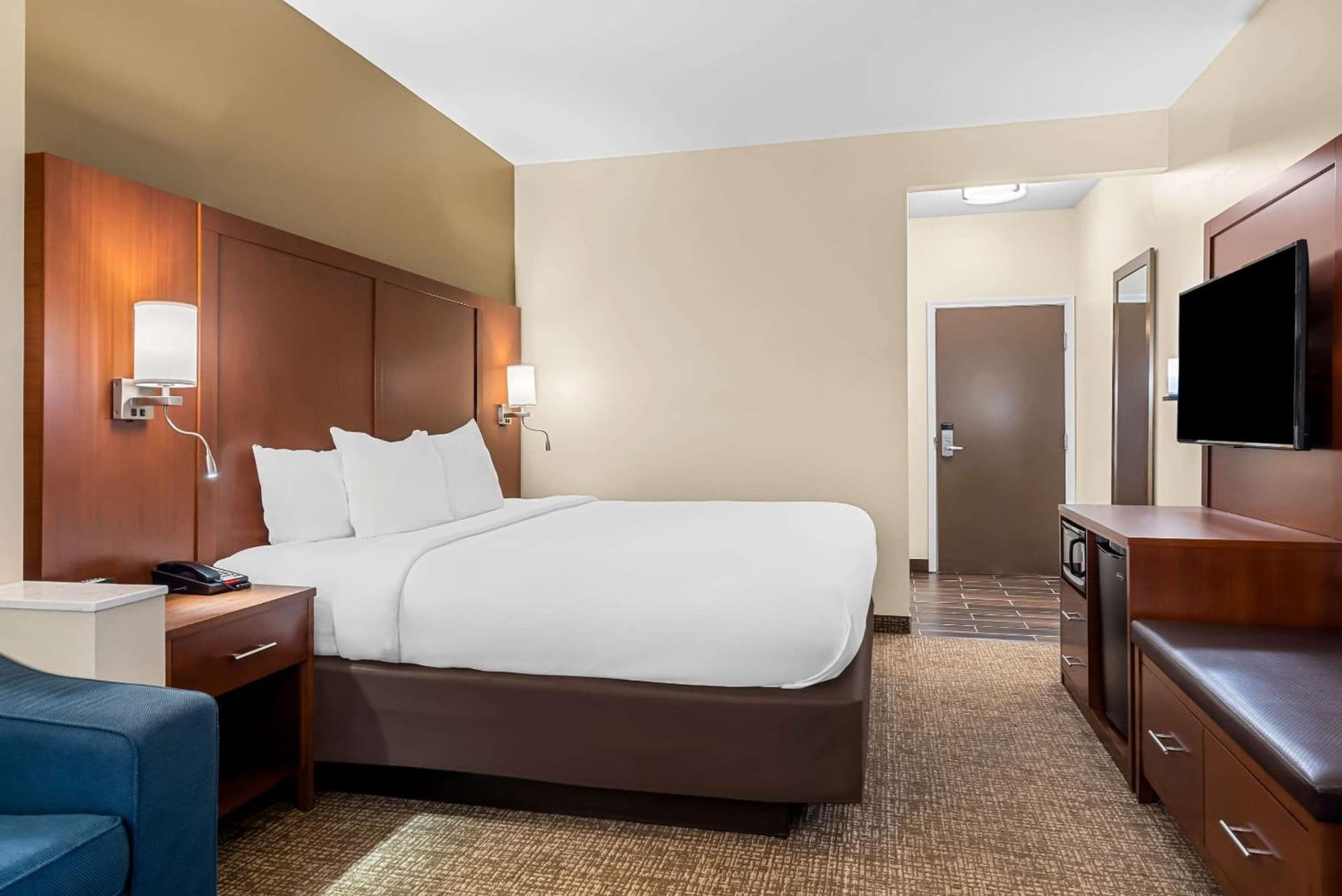 Comfort Suites Near Camp Lejeune gallery photo in Jacksonville, NC — image 19
