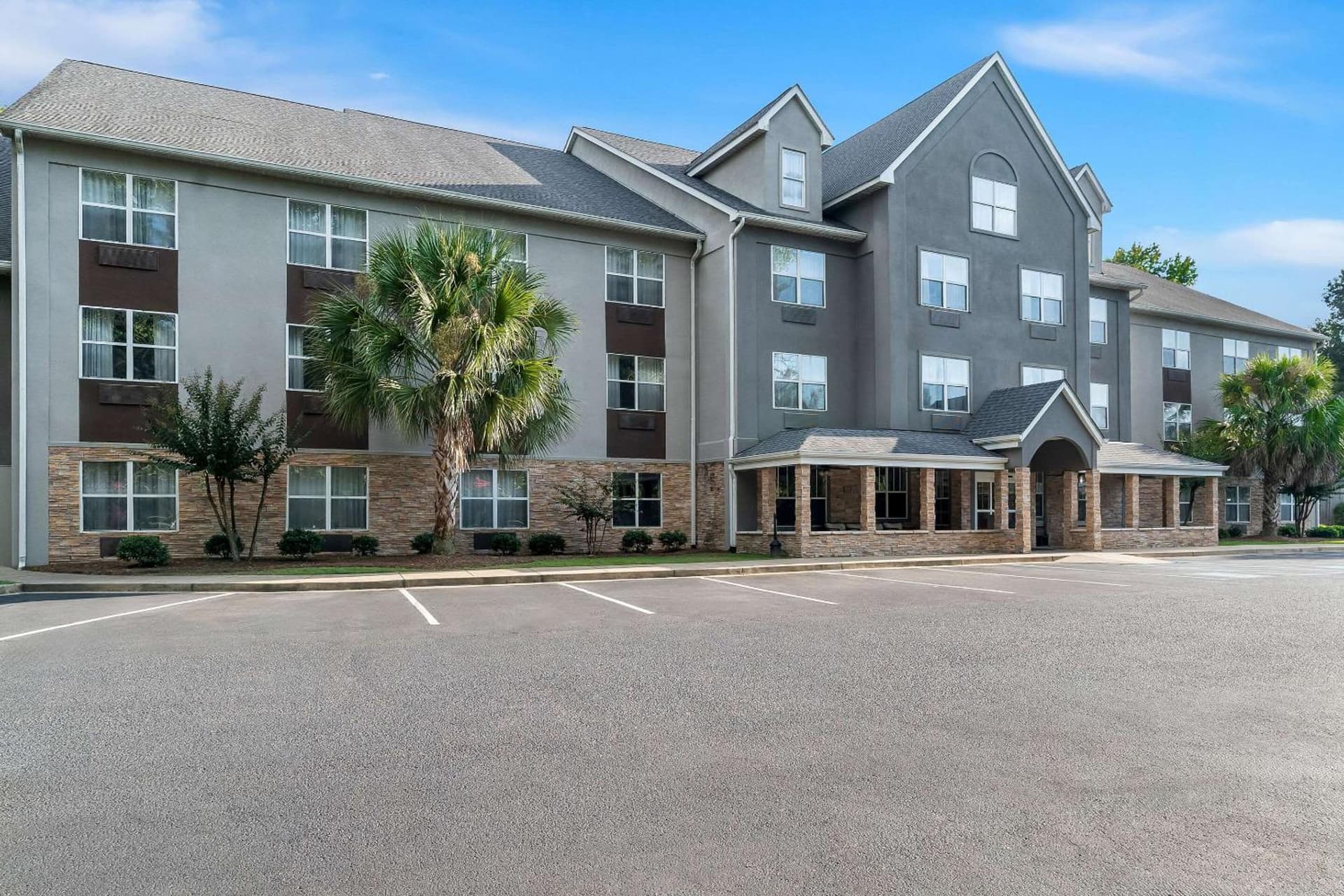 Country Inn & Suites by Radisson, Columbia Airport, SC featured exterior or lobby in Columbia, SC — similar hotel