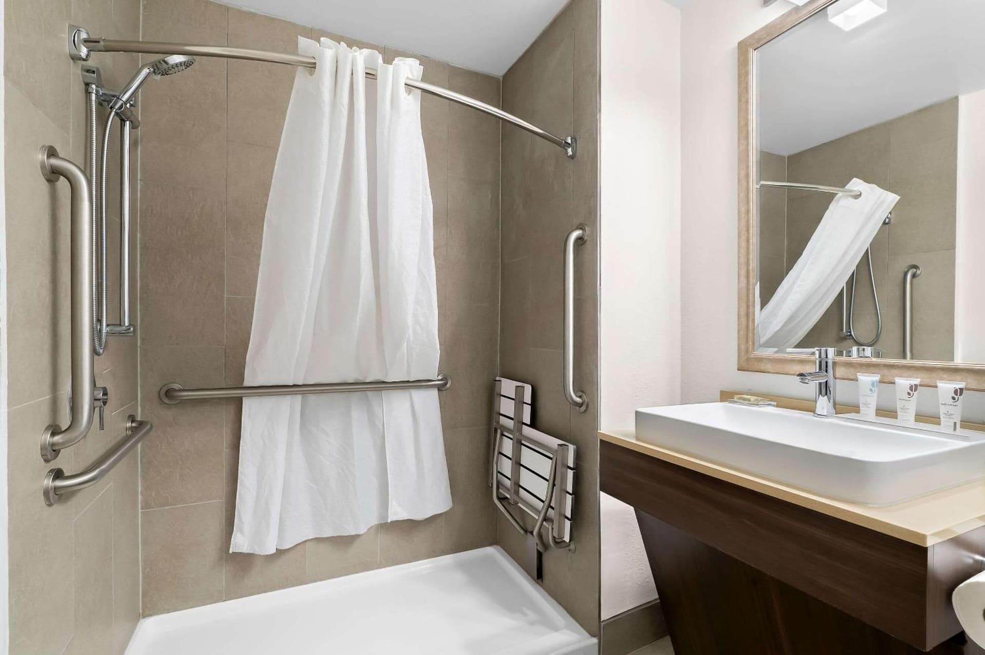 Country Inn & Suites by Radisson, Columbia Airport, SC gallery photo in Columbia, SC — image 20