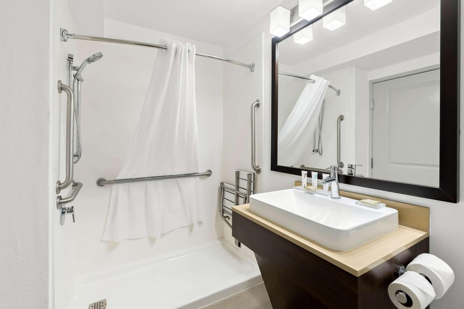 Country Inn & Suites by Radisson, Columbia Airport, SC gallery photo in Columbia, SC — image 35