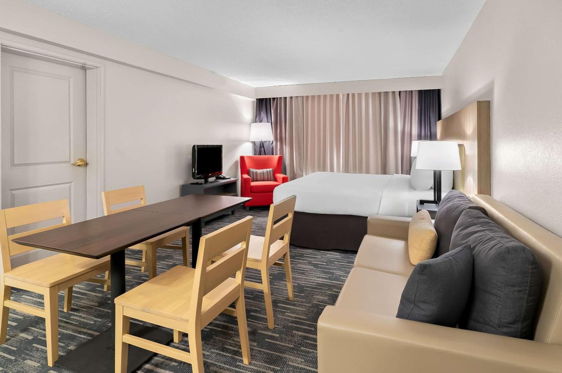 Country Inn & Suites by Radisson, Columbia Airport, SC gallery photo in Columbia, SC — image 7