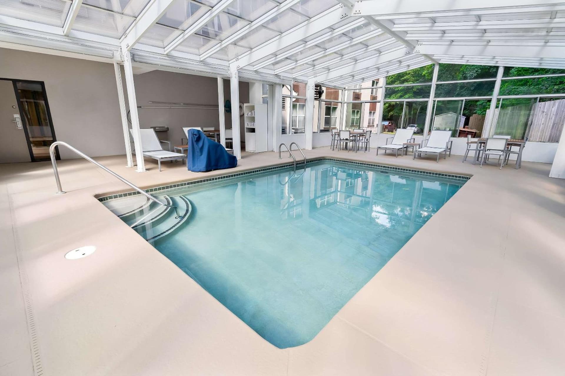 Country Inn & Suites by Radisson, Columbia Airport, SC property views in Columbia, SC — gallery photo 3