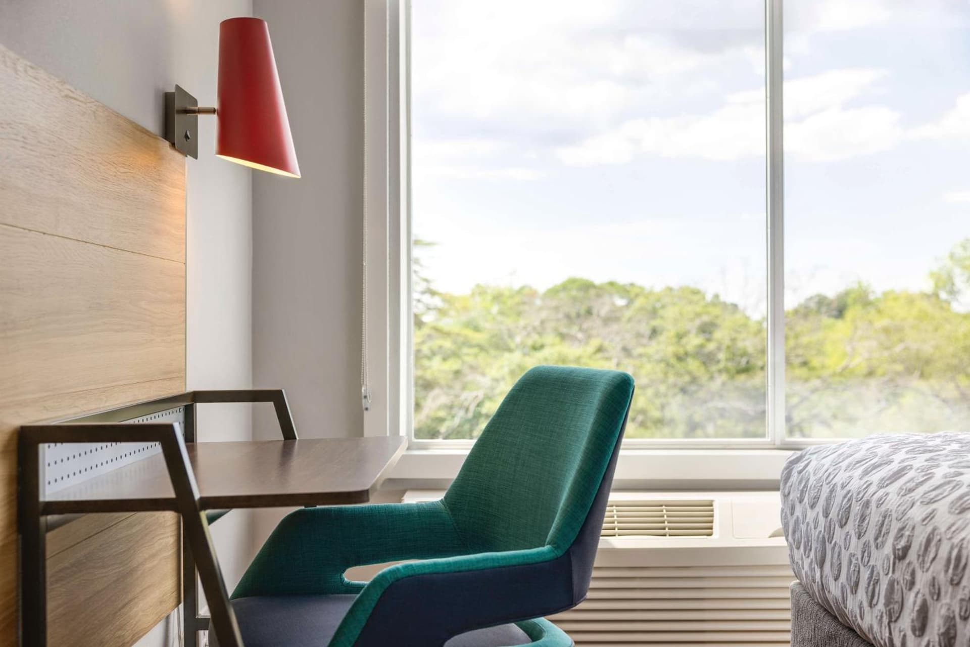 Tru By Hilton Charlotte Tyvola I-77 gallery photo in Charlotte, NC — image 9